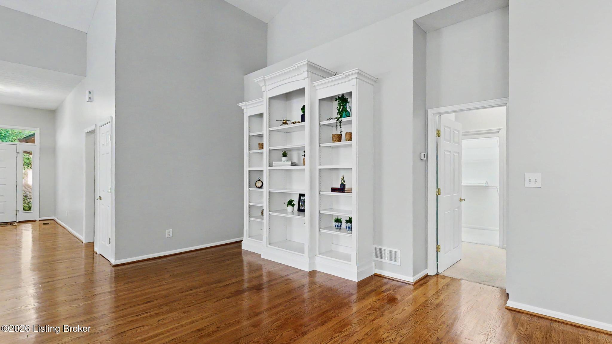 10434 Dove Chase Cir