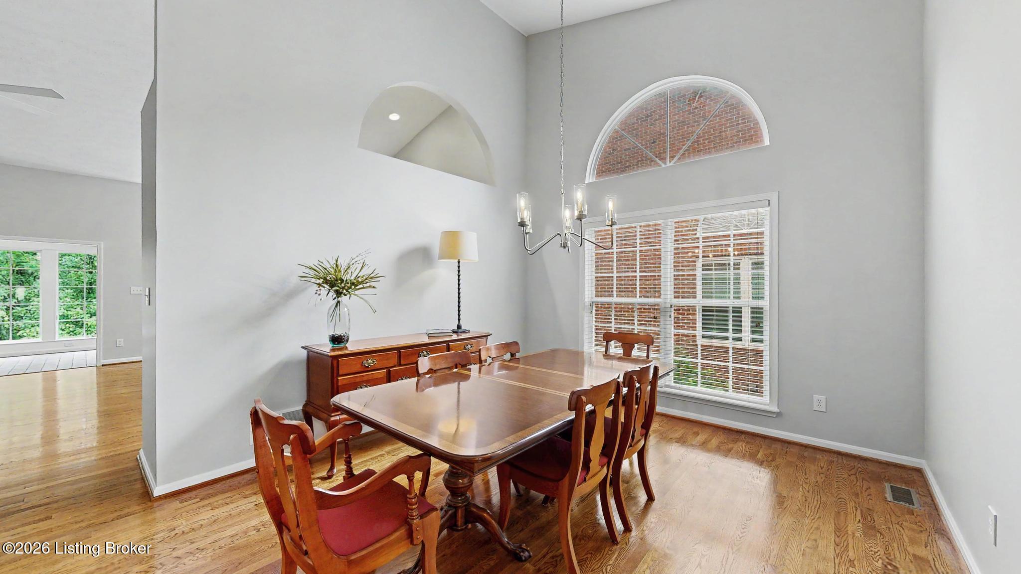 10434 Dove Chase Cir