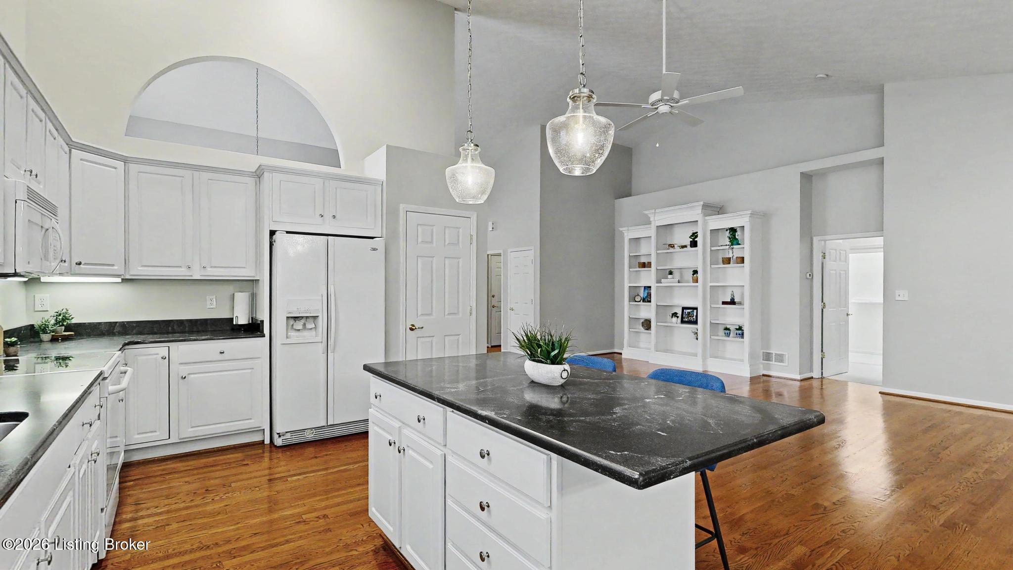 10434 Dove Chase Cir