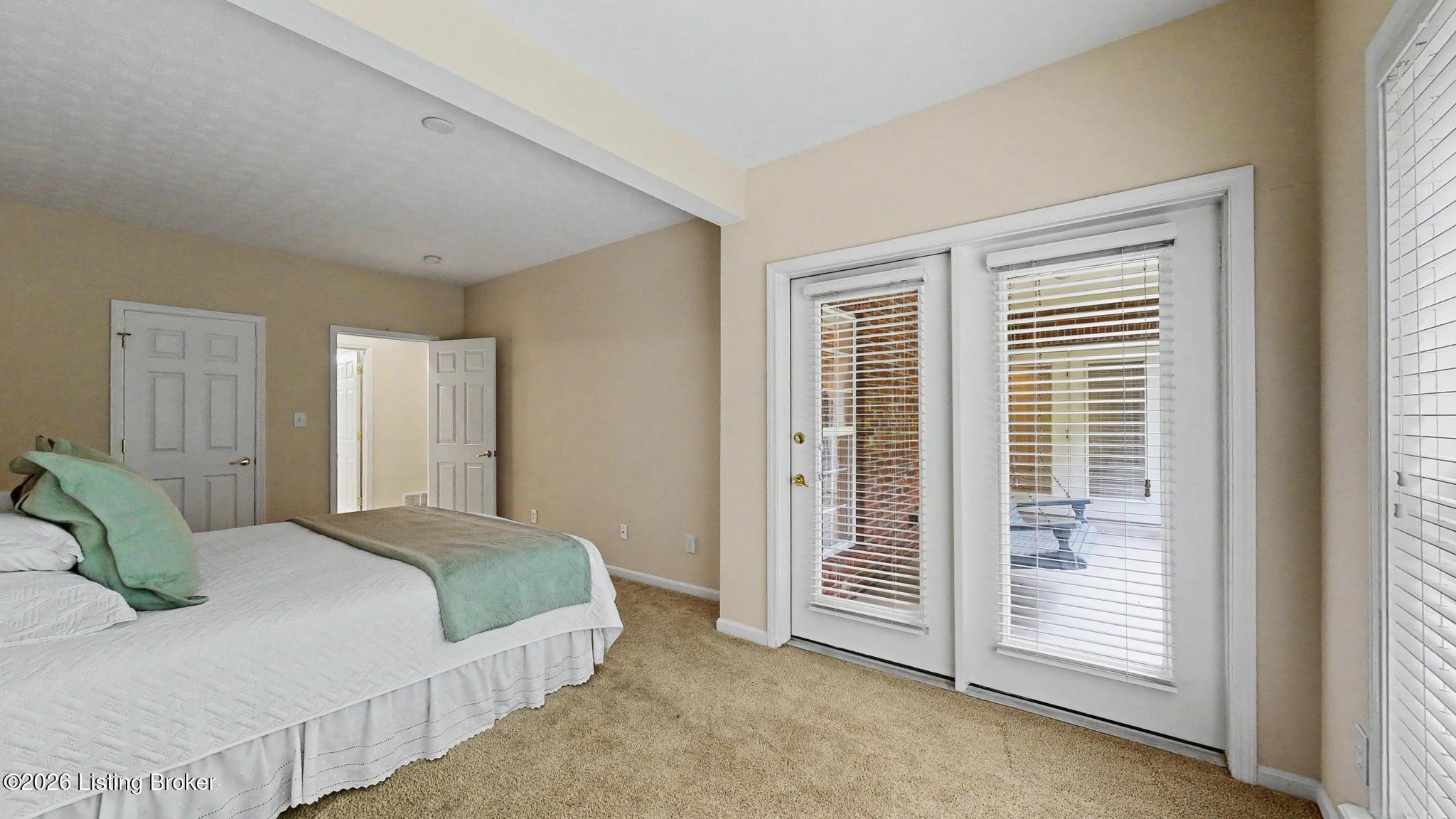 10434 Dove Chase Cir