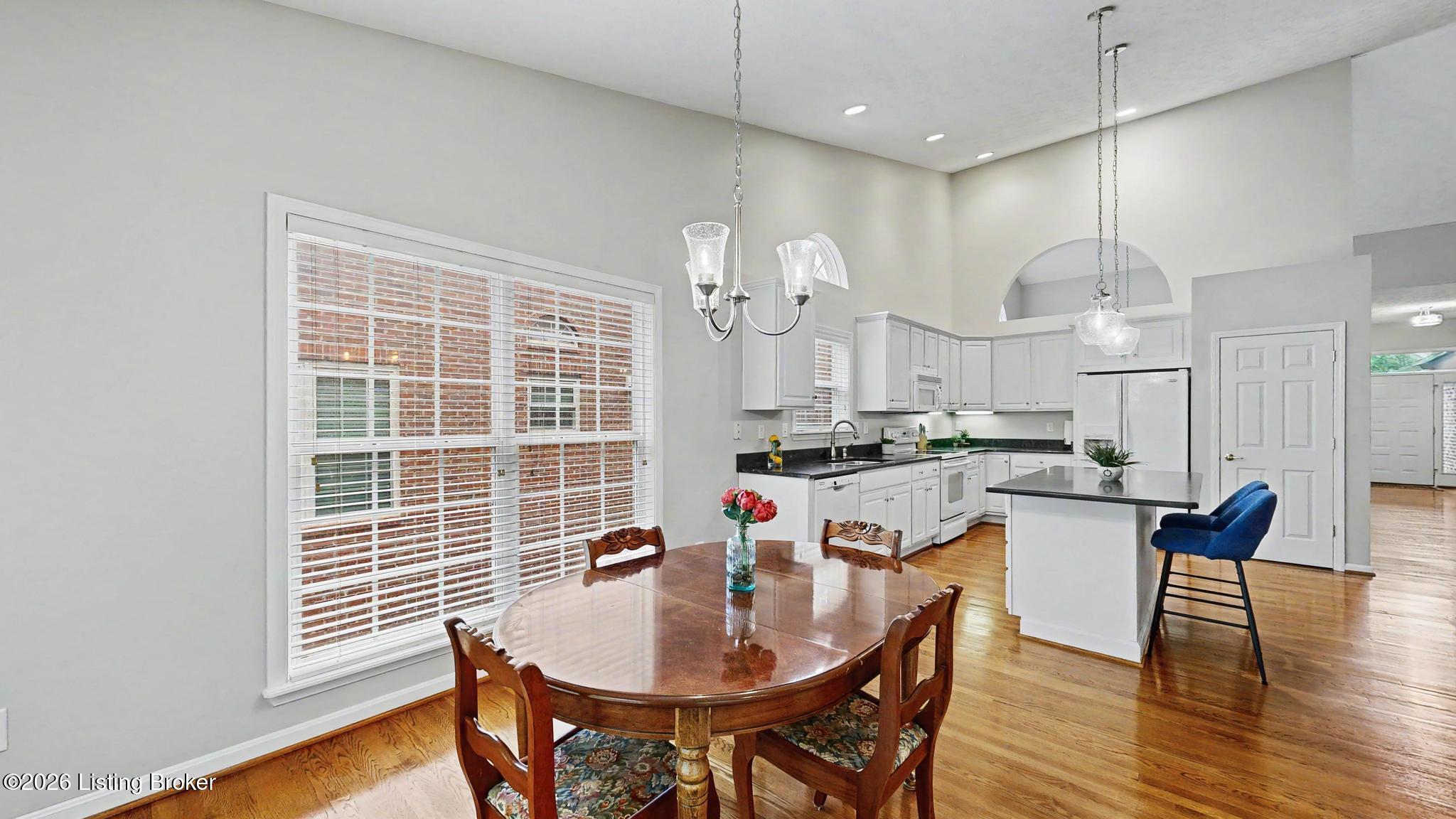 10434 Dove Chase Cir