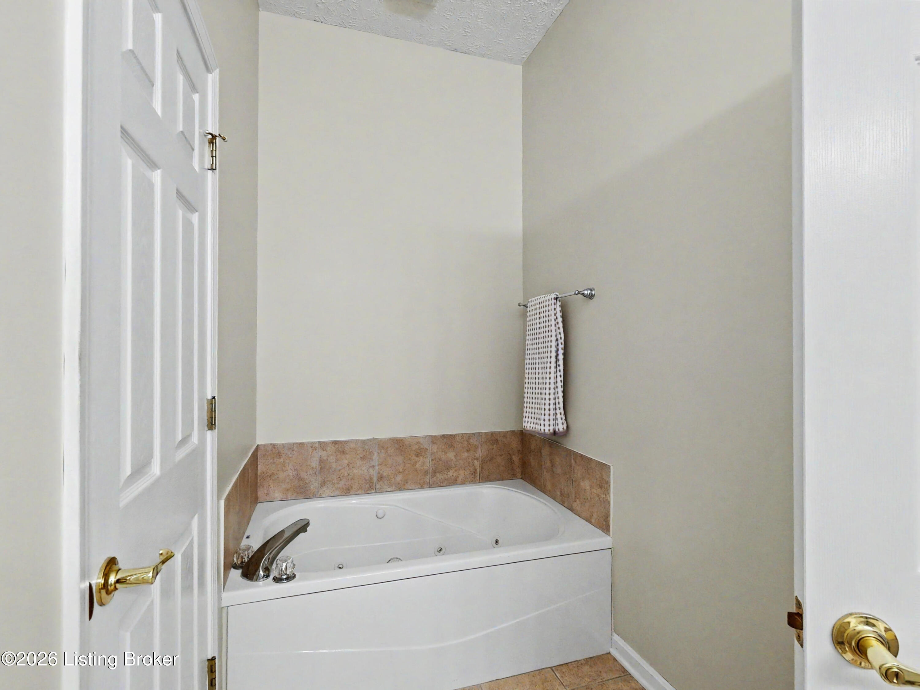 10410 Dove Chase Cir