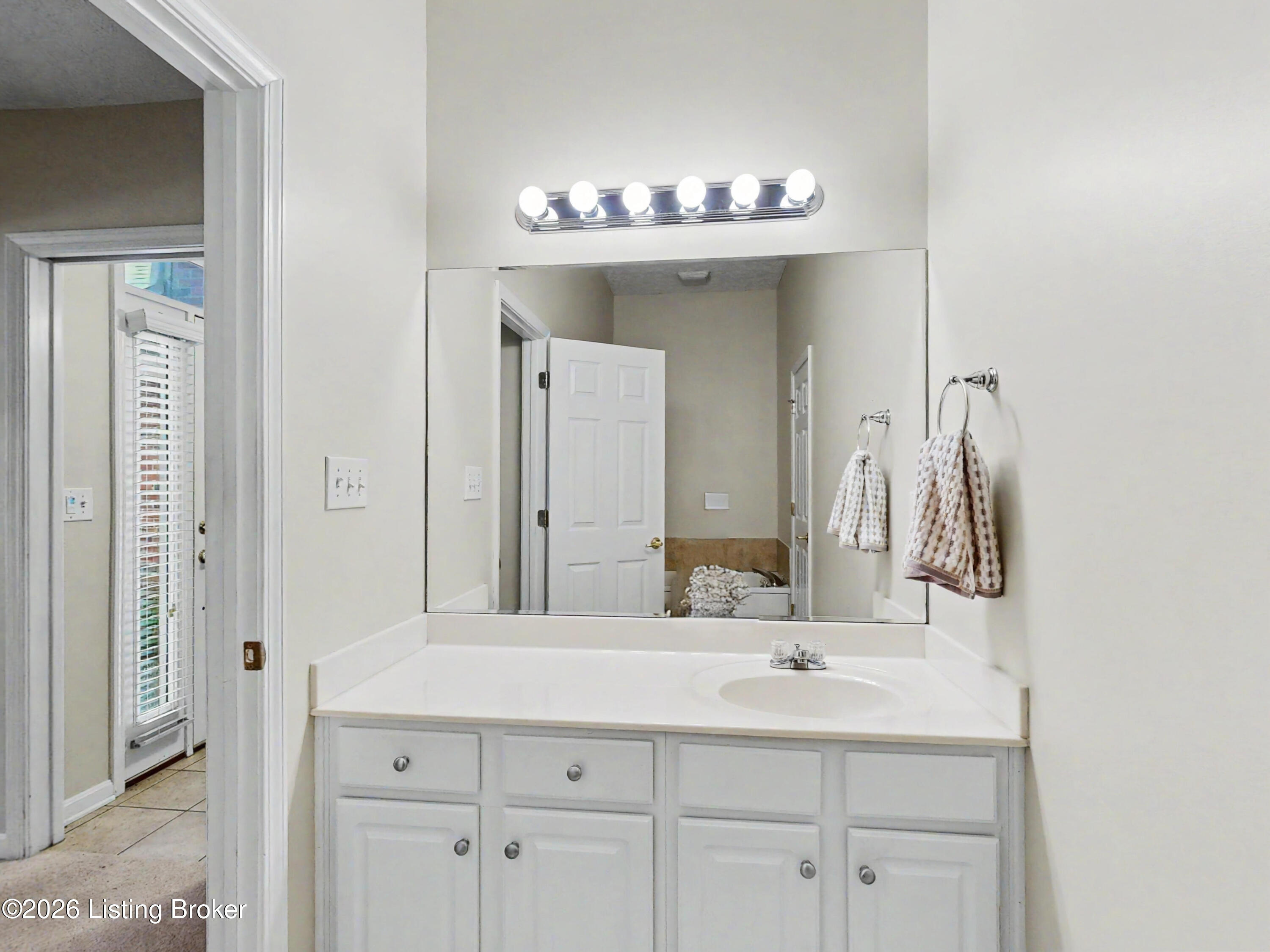 10410 Dove Chase Cir