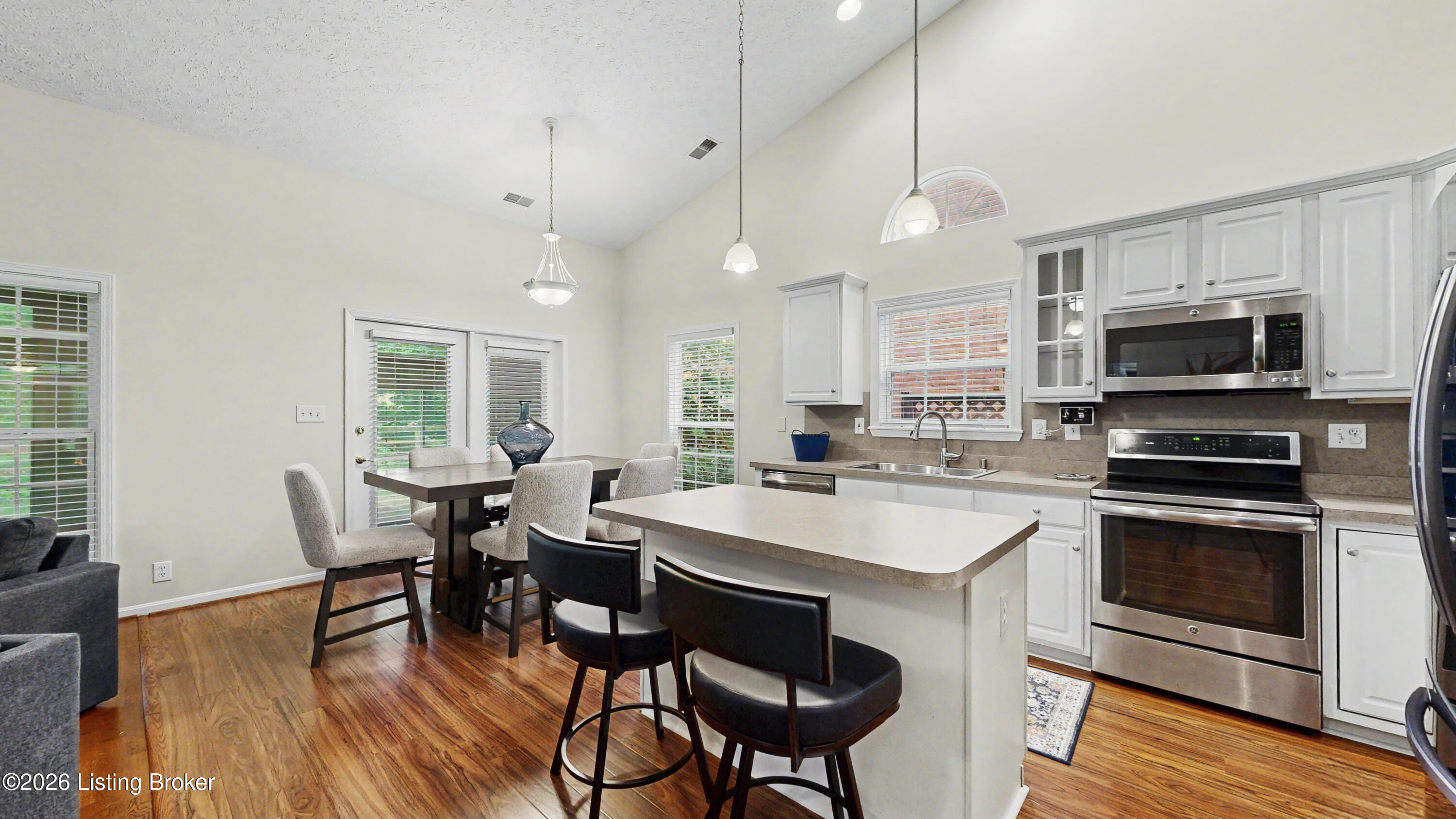 10410 Dove Chase Cir