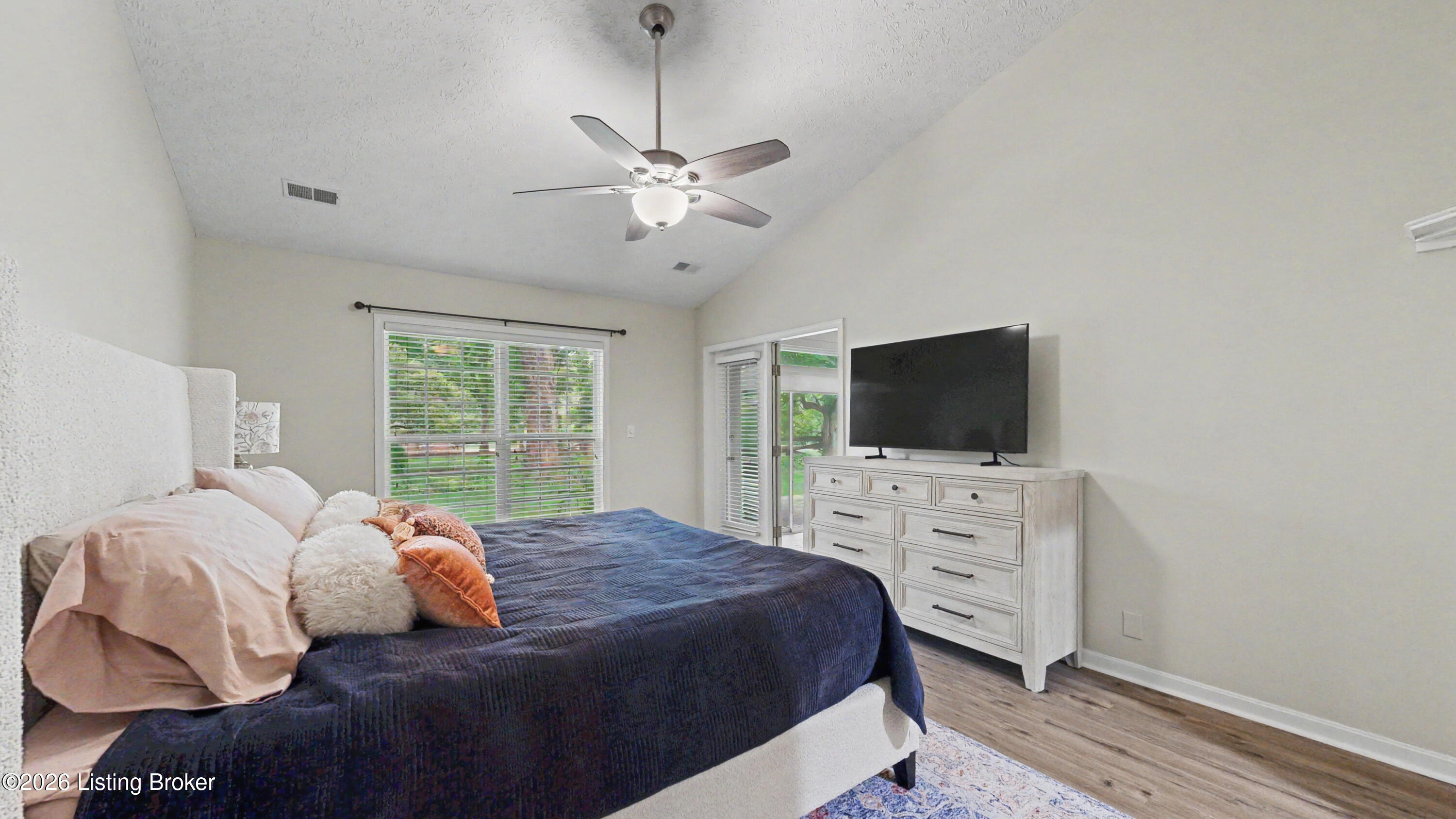 10410 Dove Chase Cir