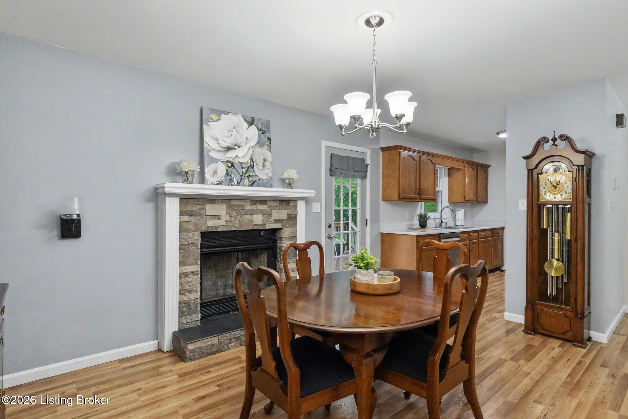 2132 Crystal Dr
