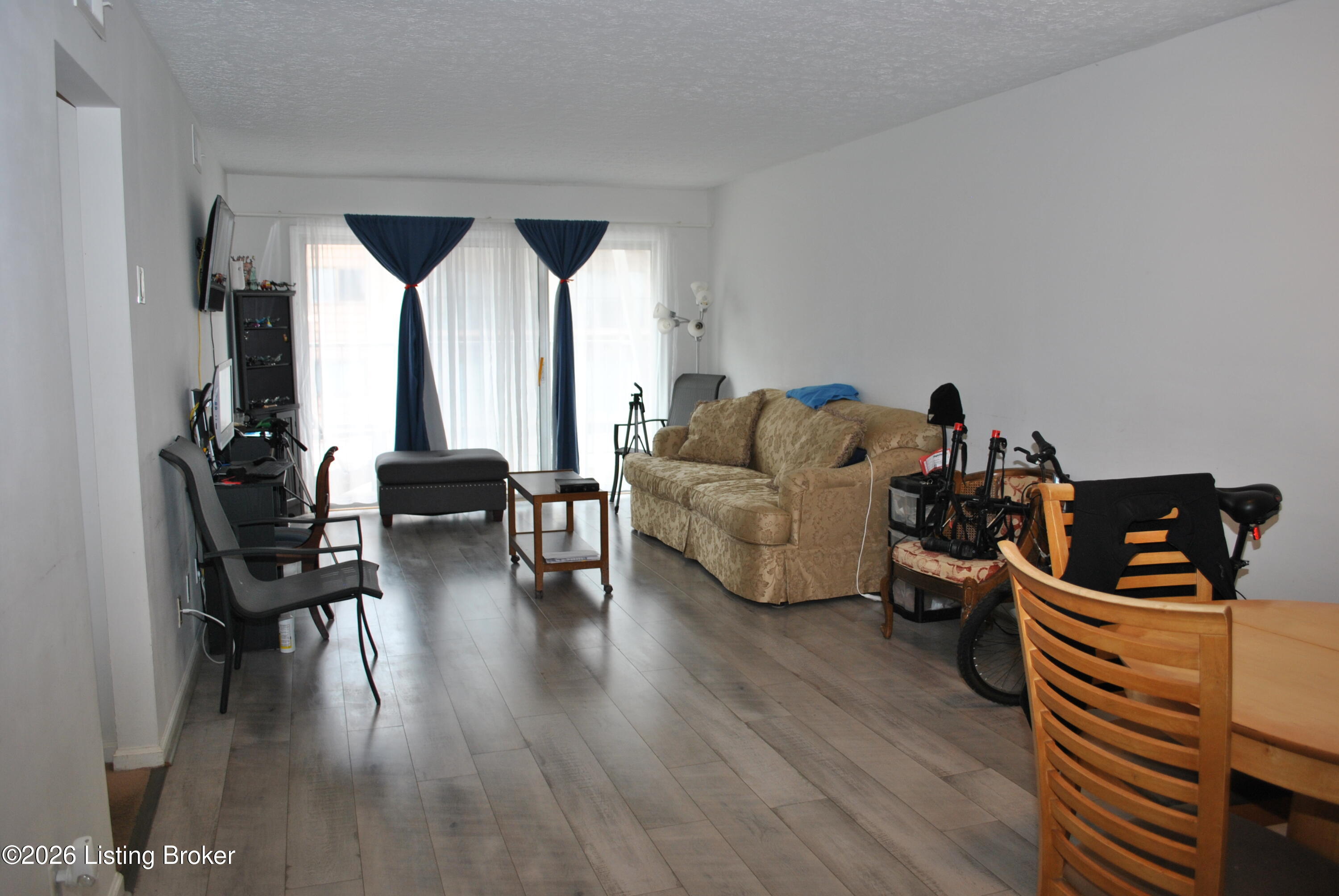 165 Thierman Ln 303