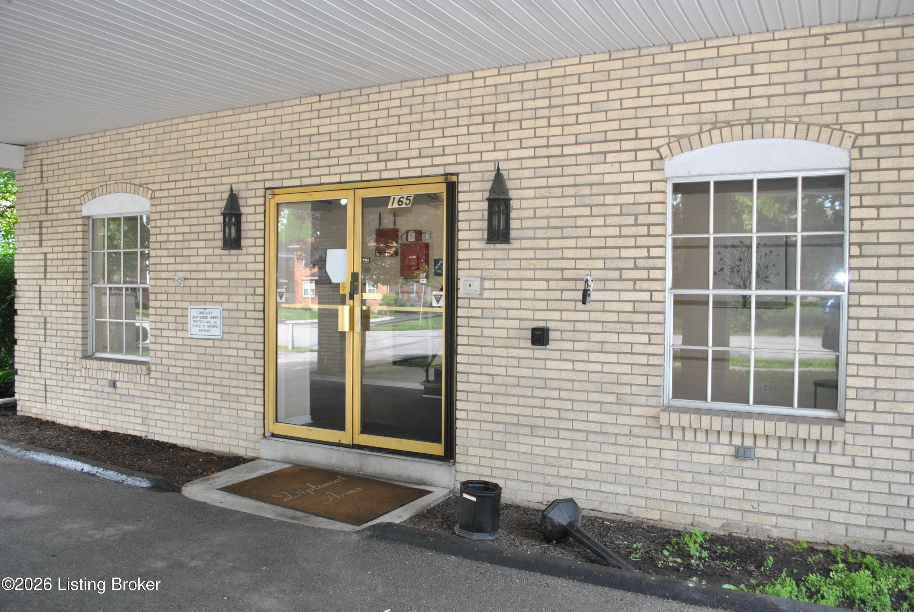 165 Thierman Ln 303