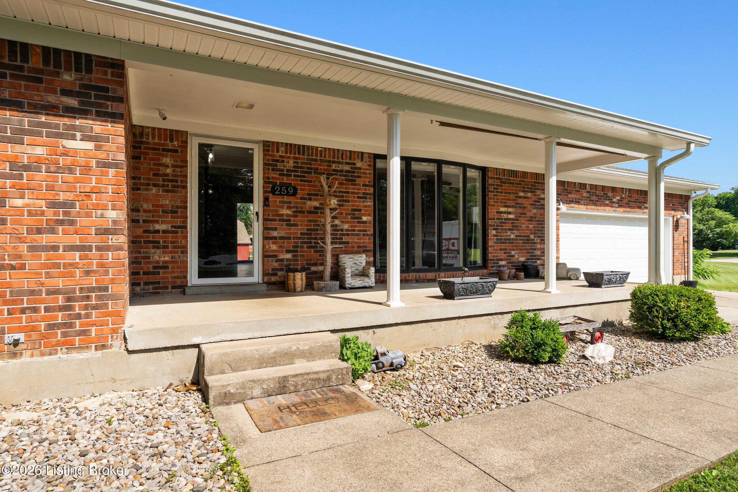 259 Colonial Dr