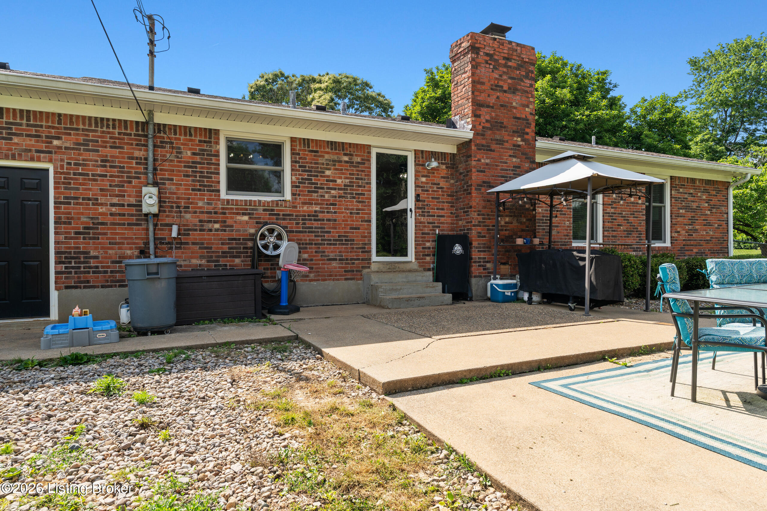 259 Colonial Dr
