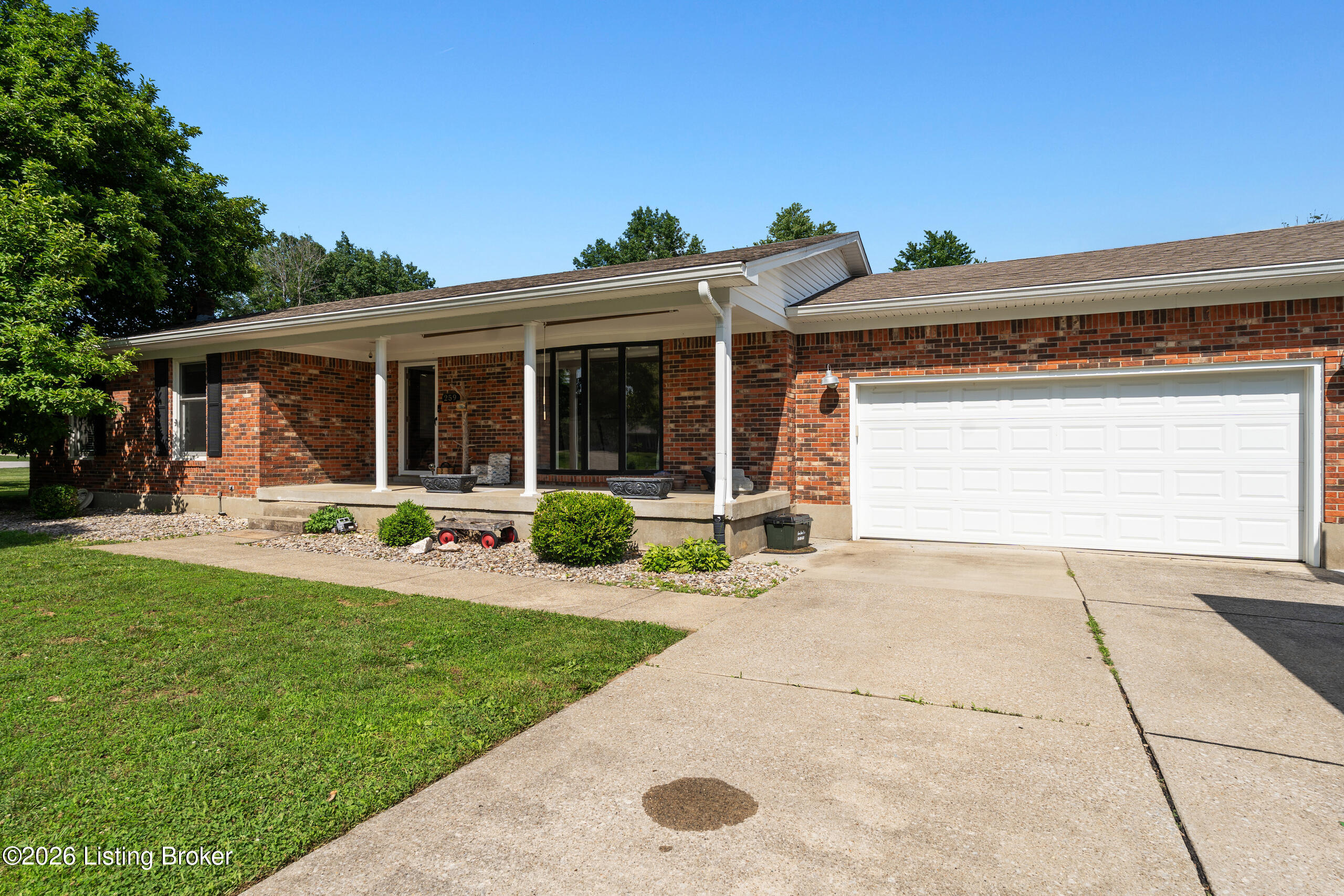 259 Colonial Dr