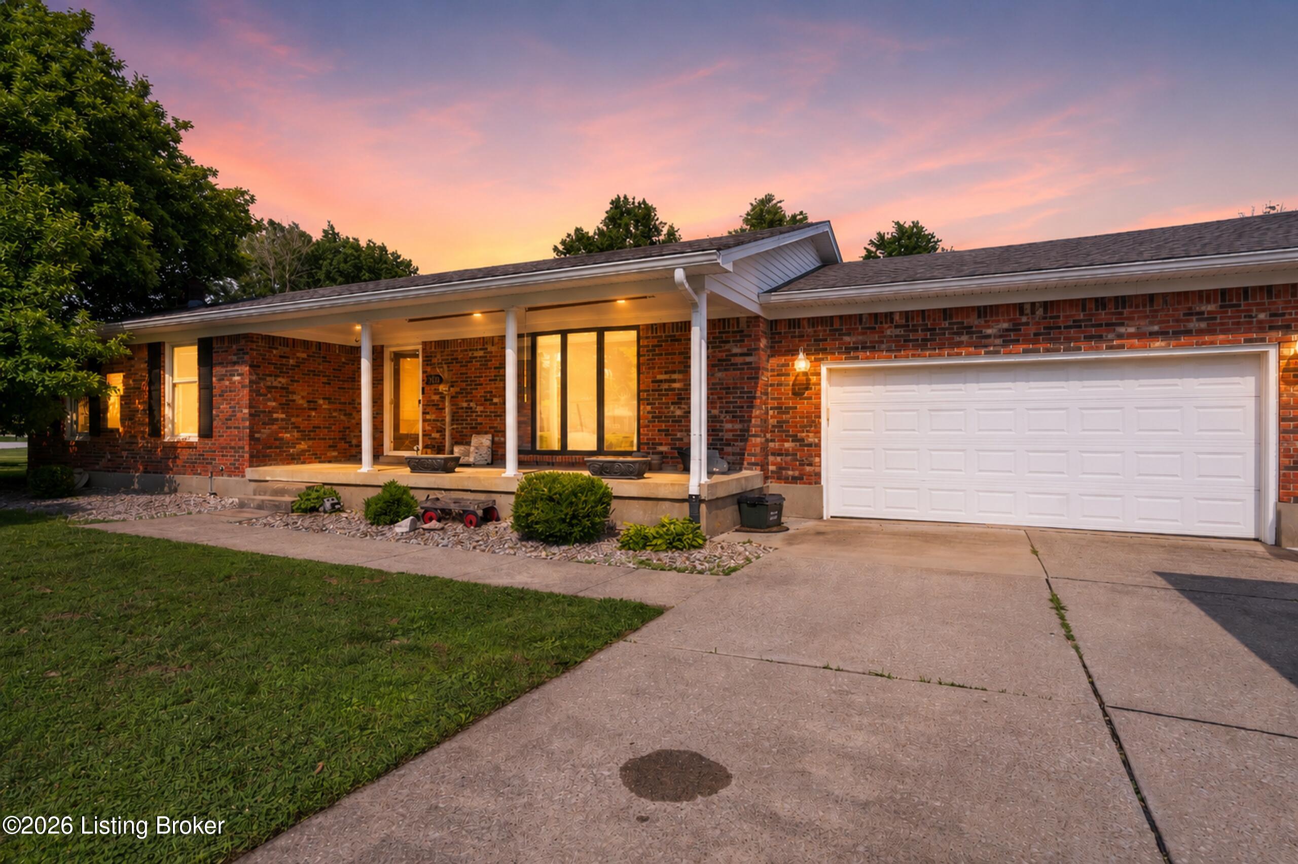 259 Colonial Dr