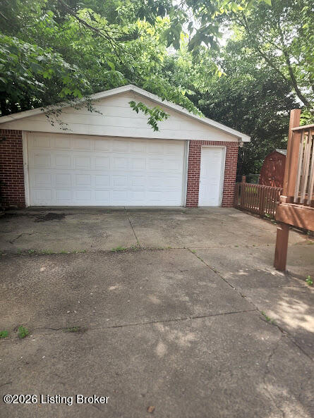 114 McArthur Dr