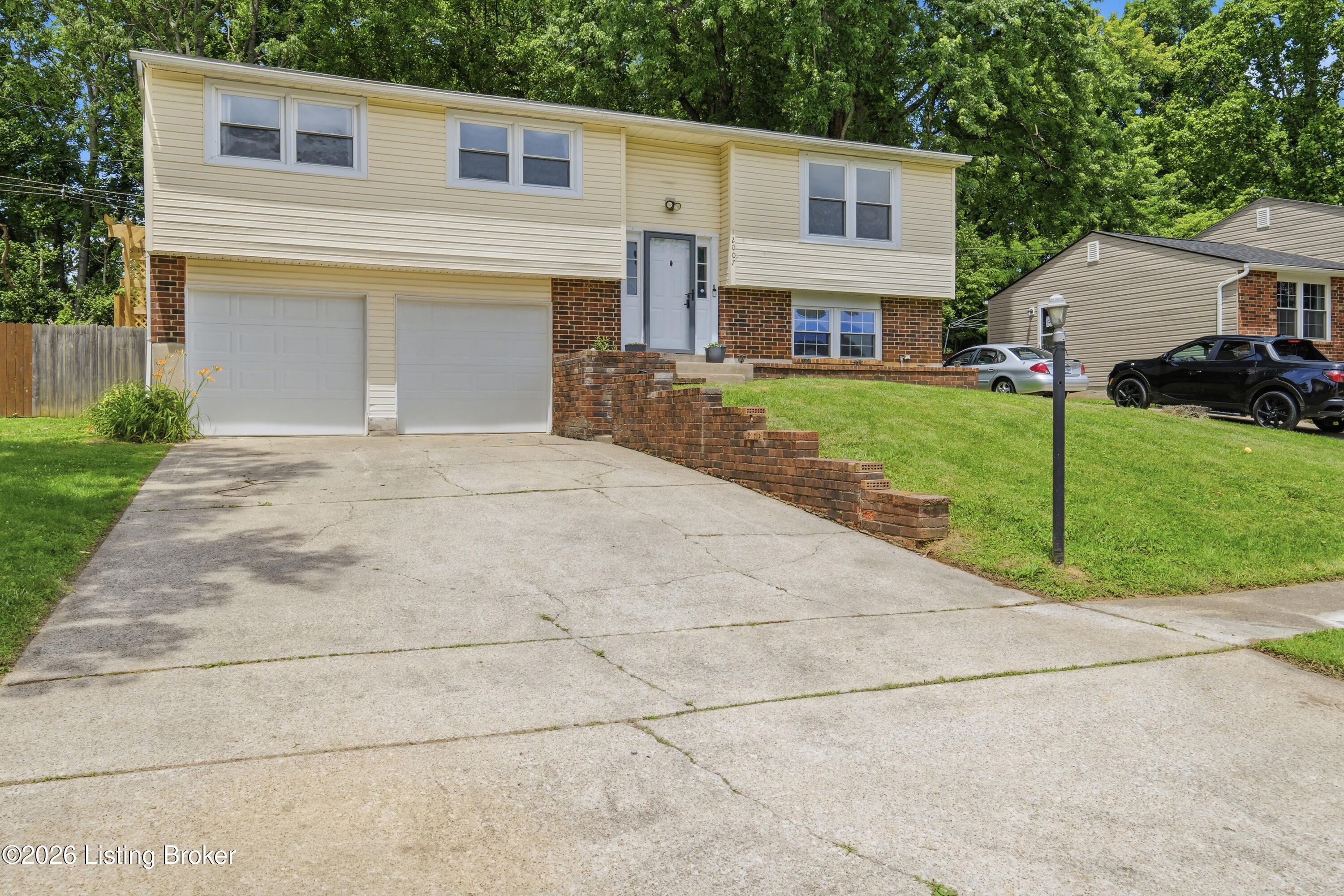 12007 Halifax Dr