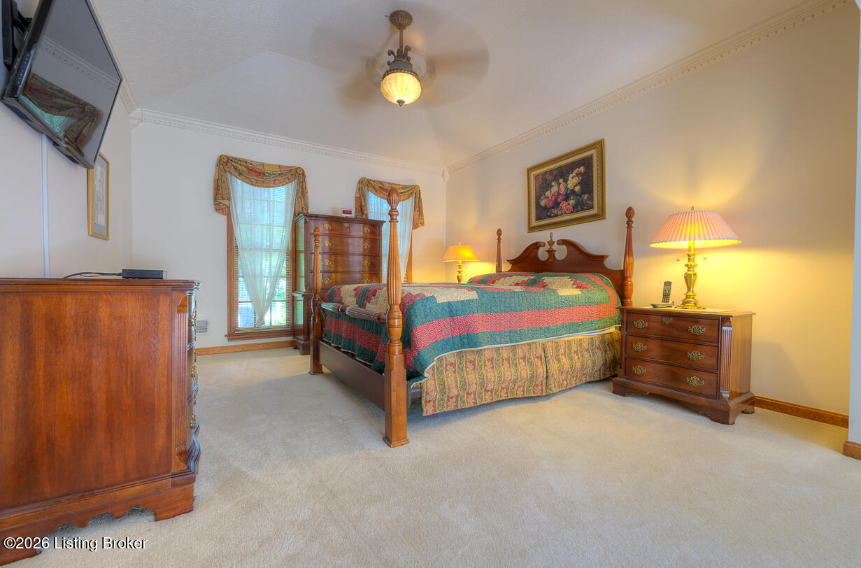 8008 Montero Dr