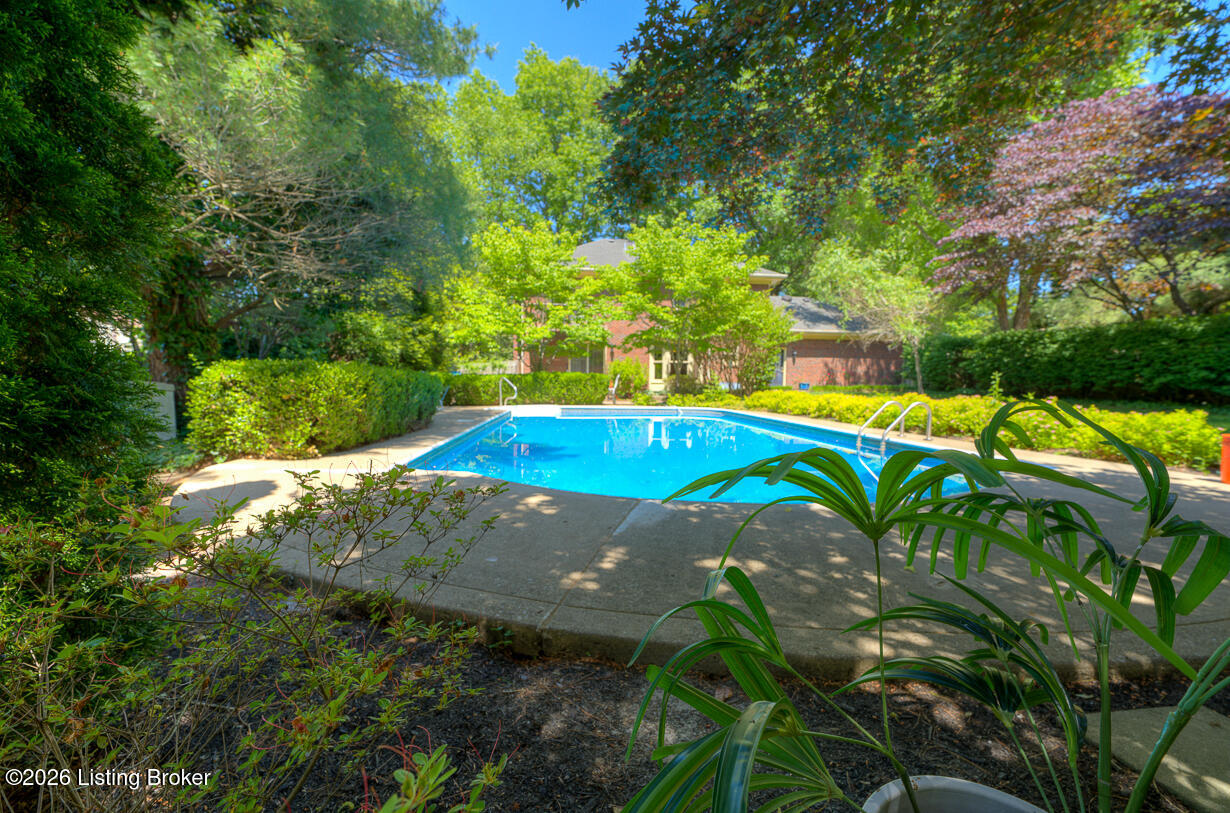 8008 Montero Dr