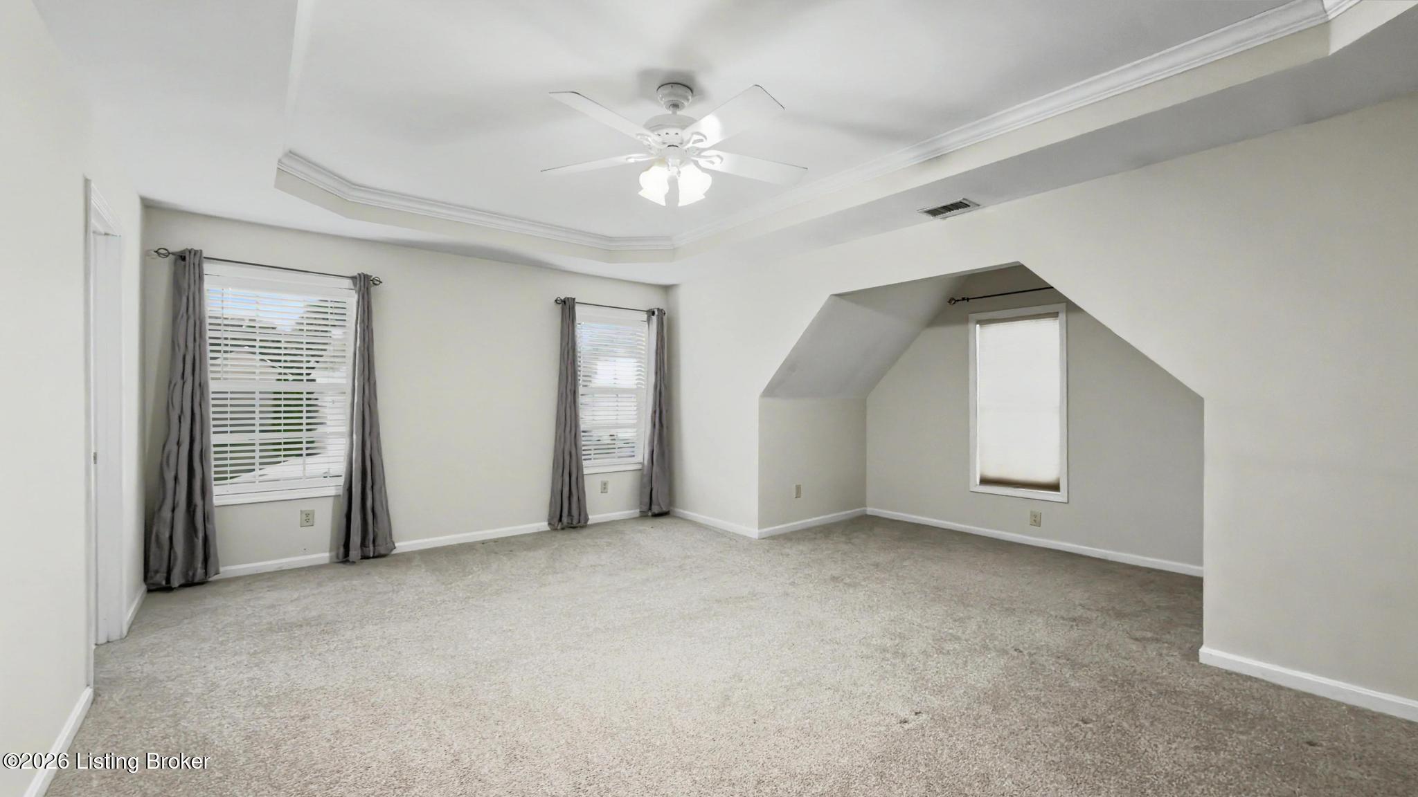 5900 Waveland Cir
