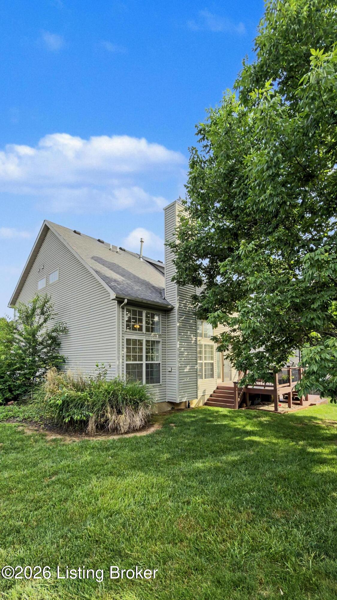 5900 Waveland Cir