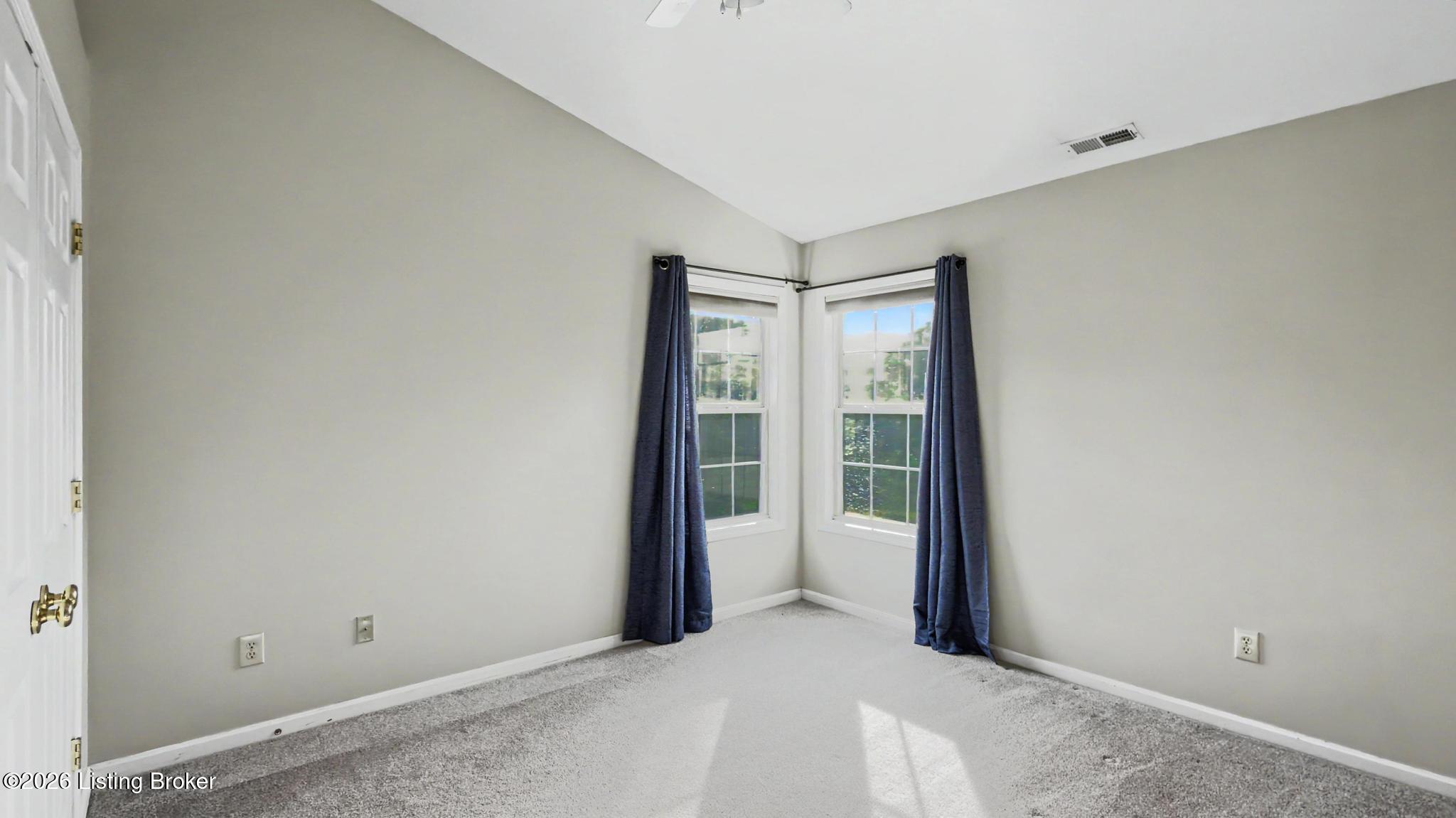 5900 Waveland Cir
