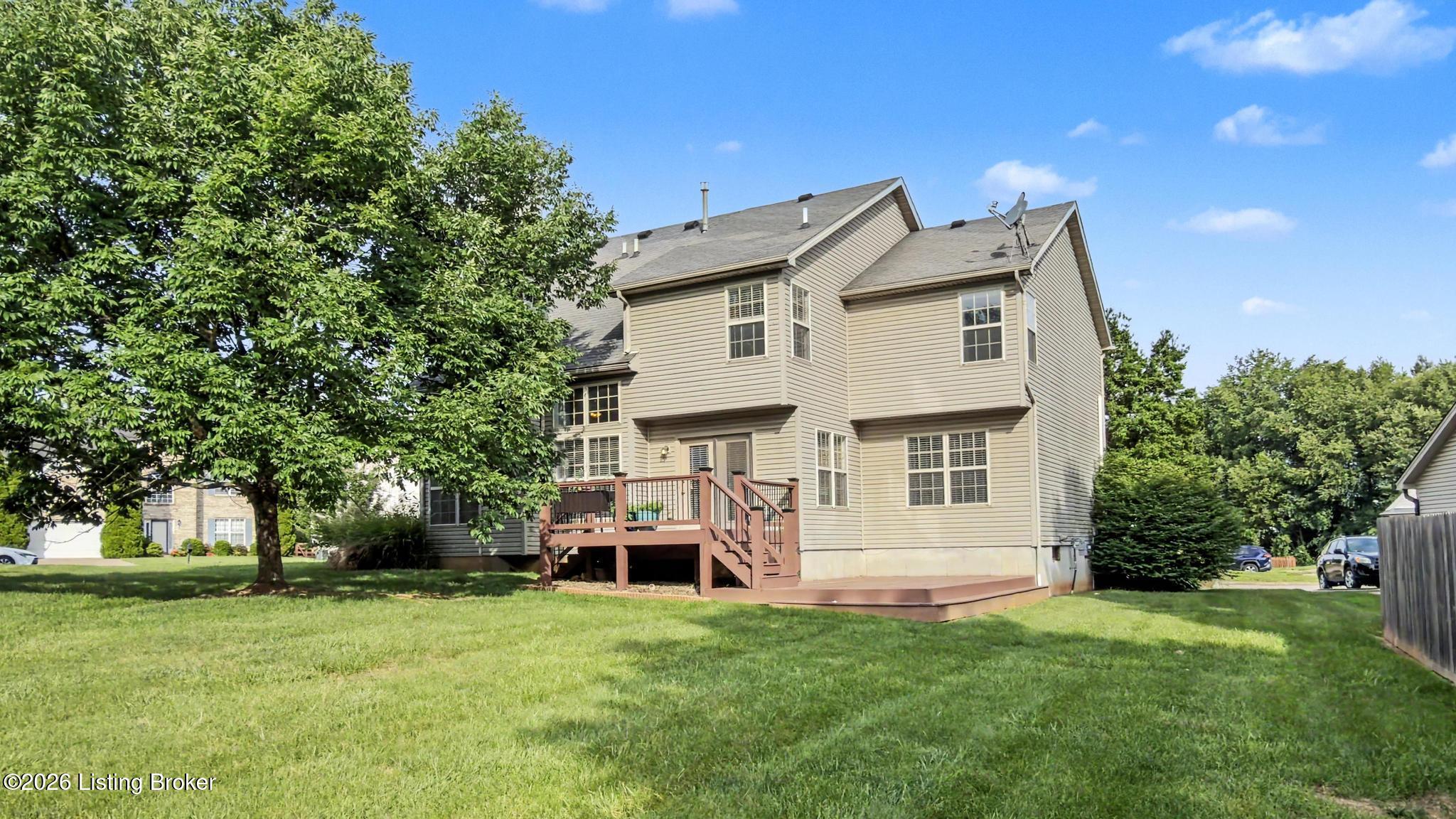 5900 Waveland Cir