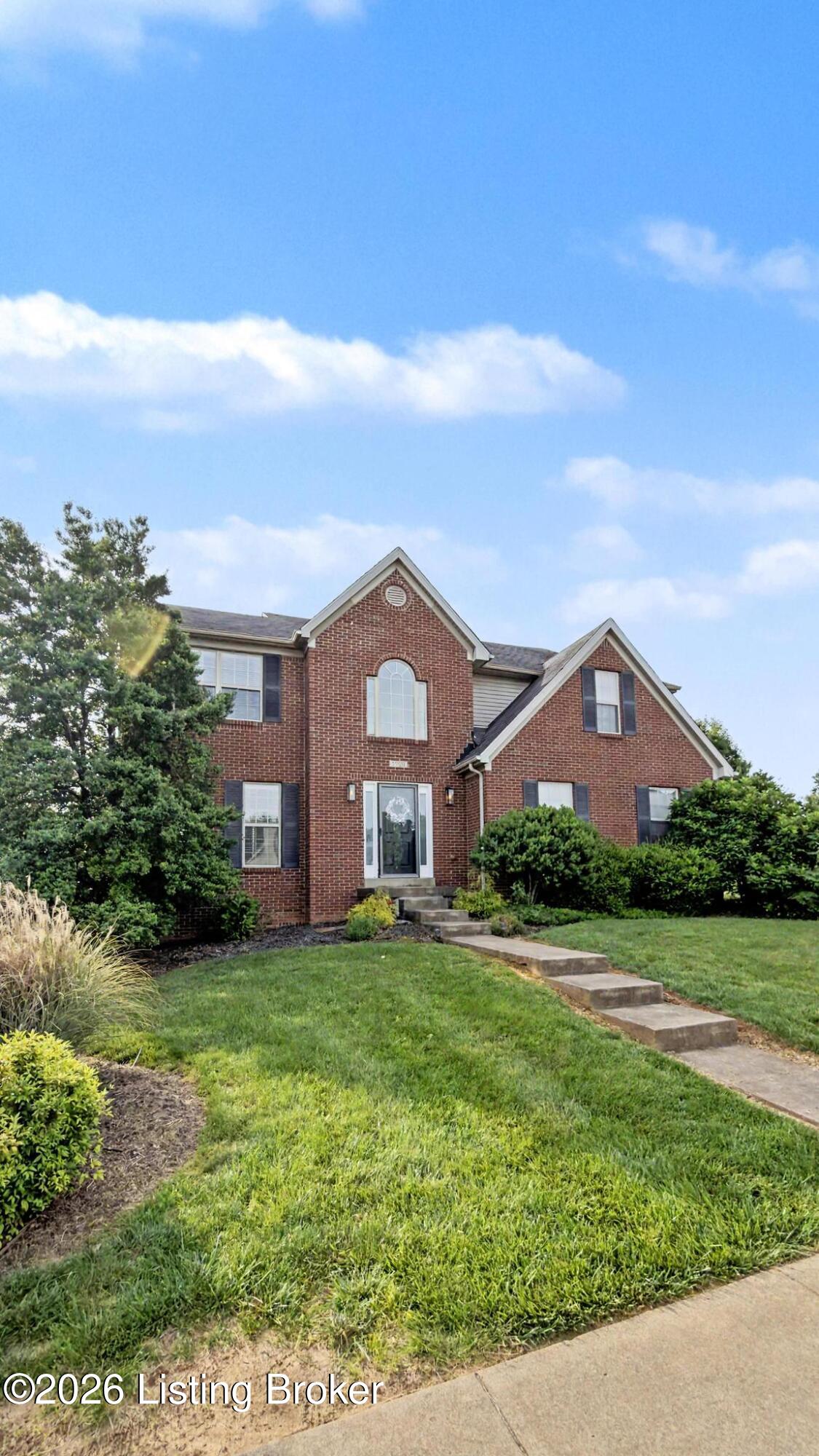 5900 Waveland Cir