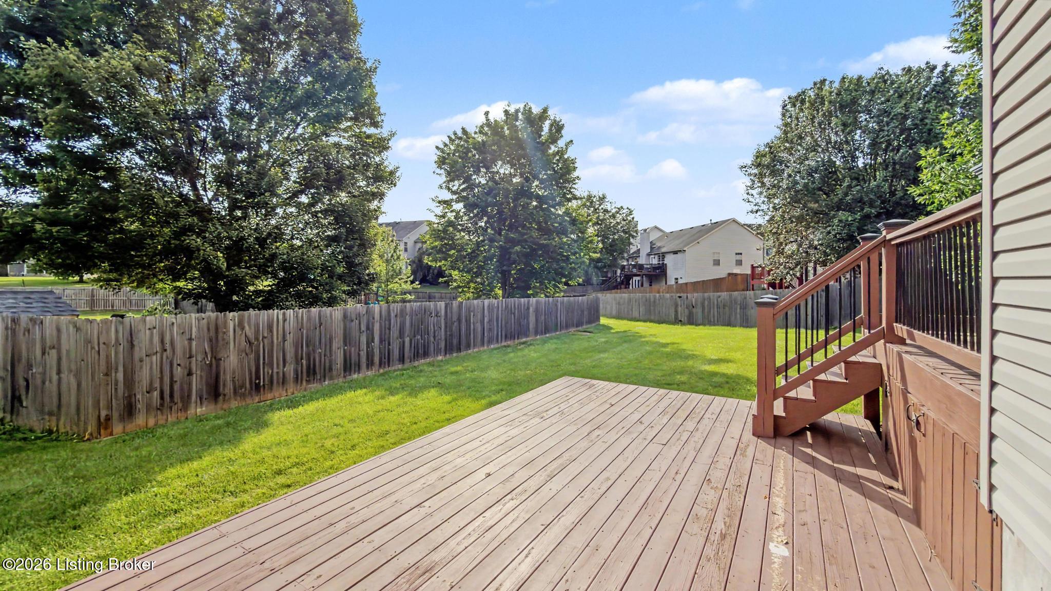 5900 Waveland Cir