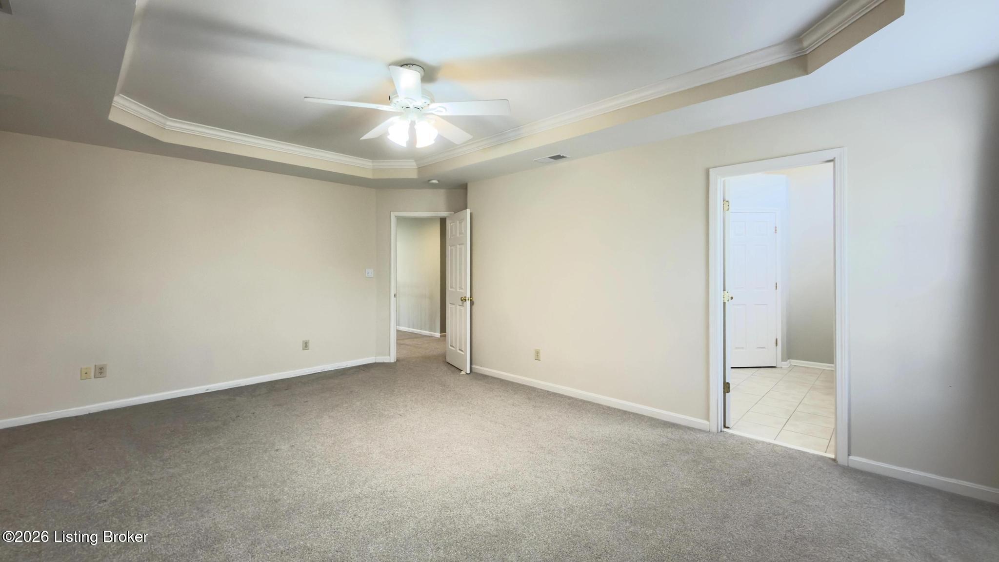 5900 Waveland Cir