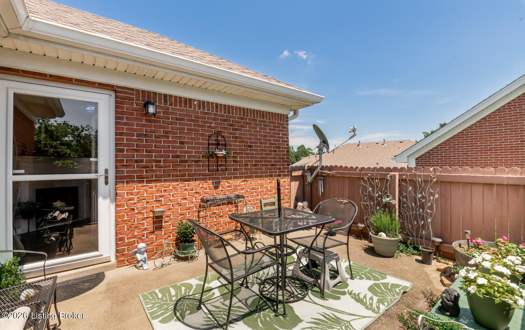 824 Garden Pointe Dr