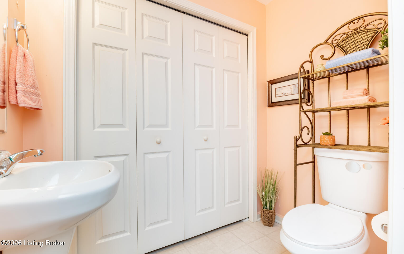 824 Garden Pointe Dr
