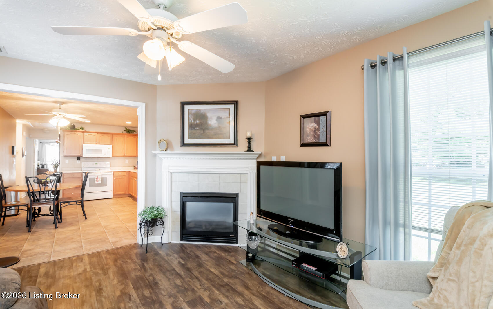 824 Garden Pointe Dr