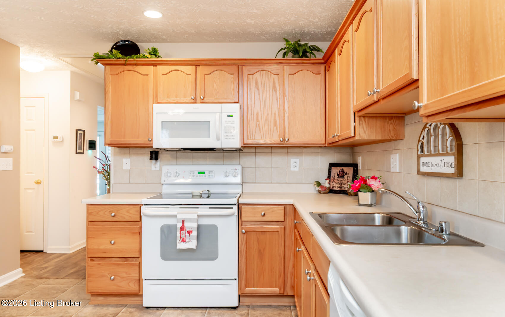824 Garden Pointe Dr