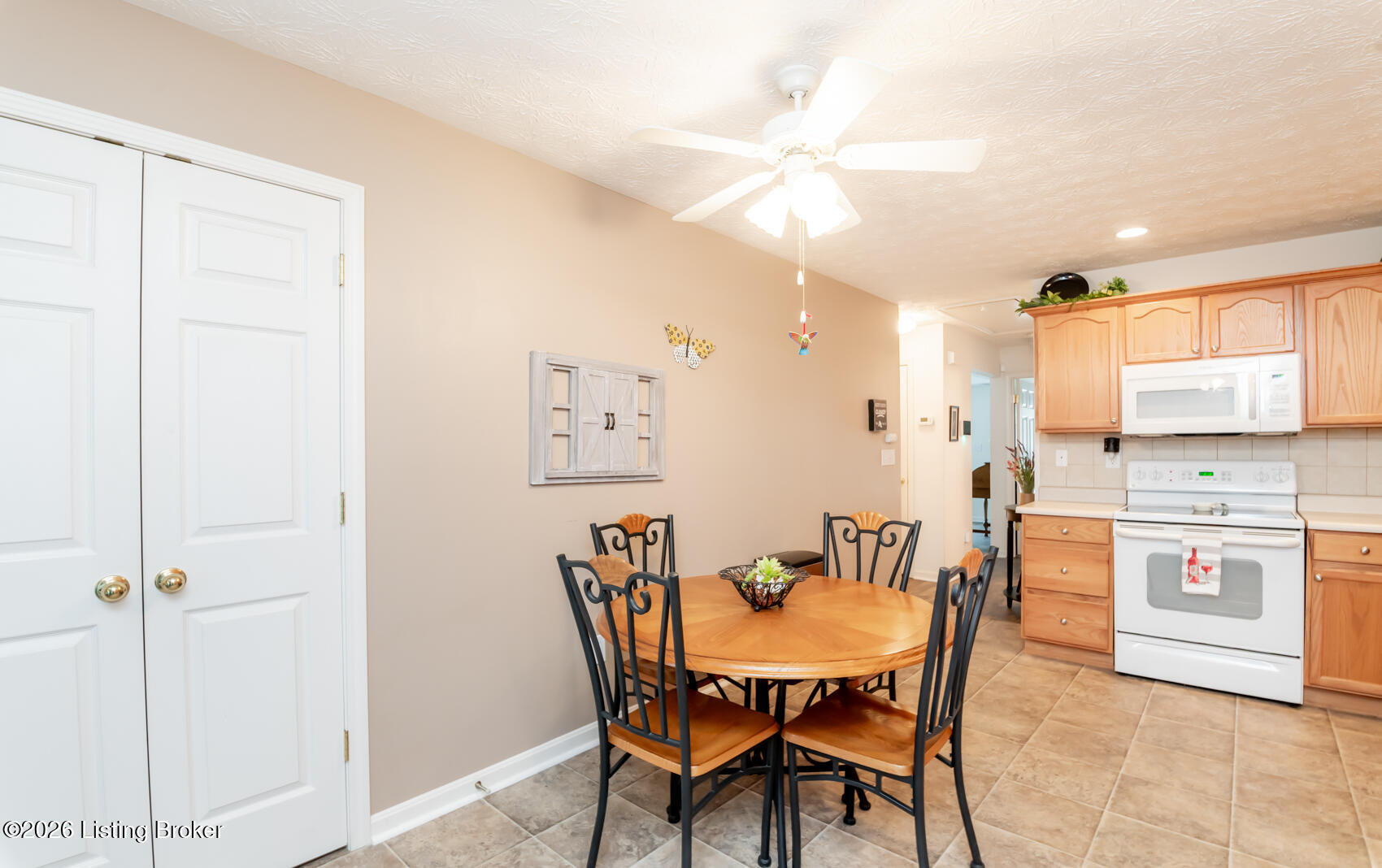 824 Garden Pointe Dr