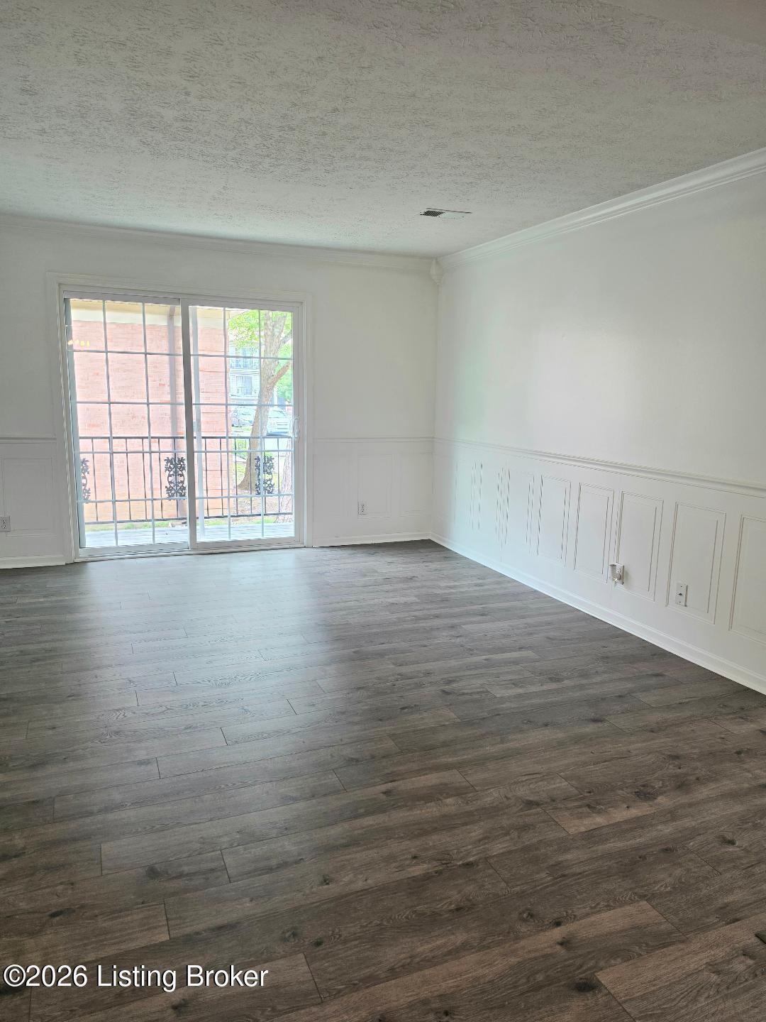102 Algiers Ct 3
