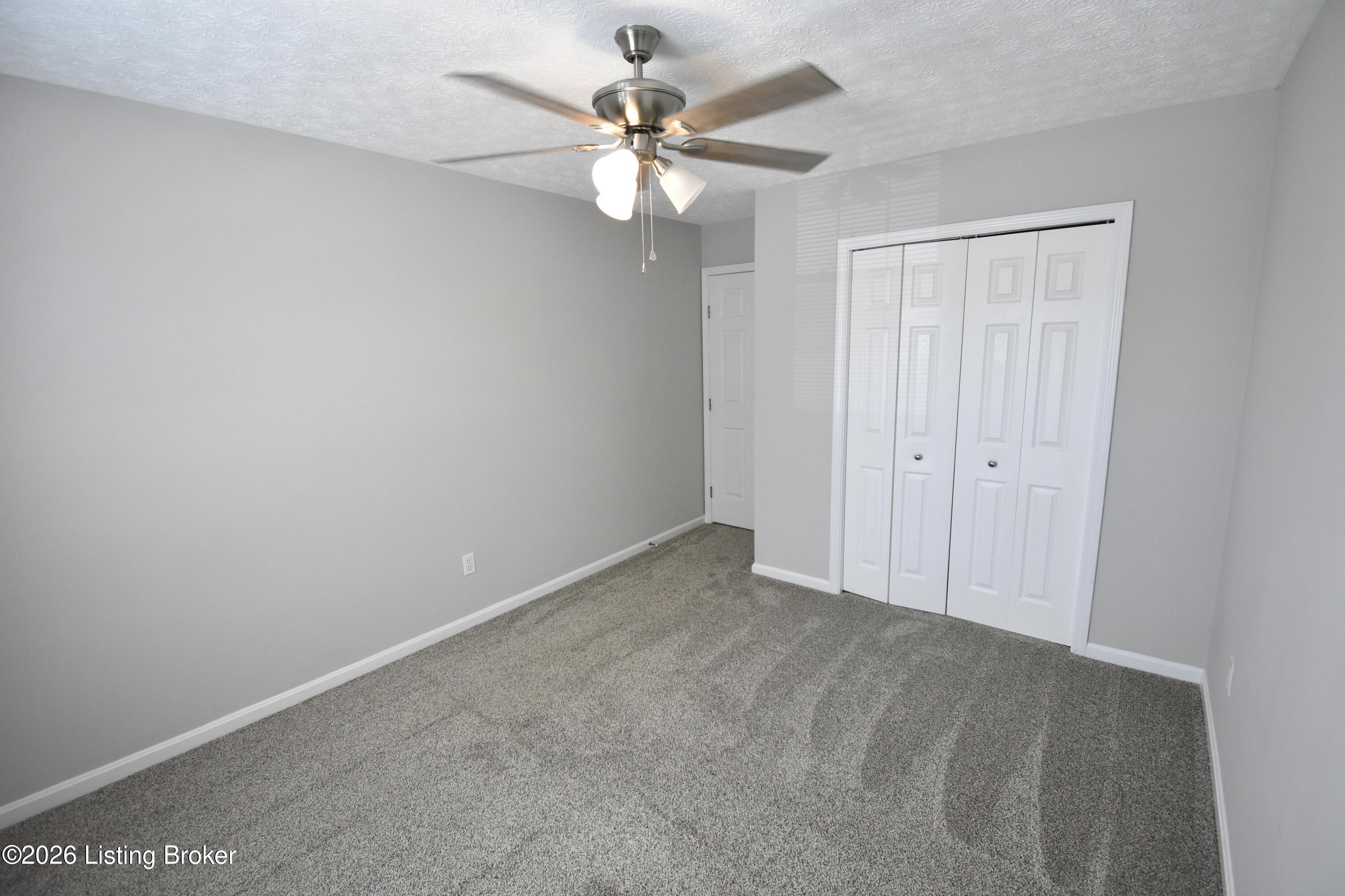 4006 Mimosa View Dr