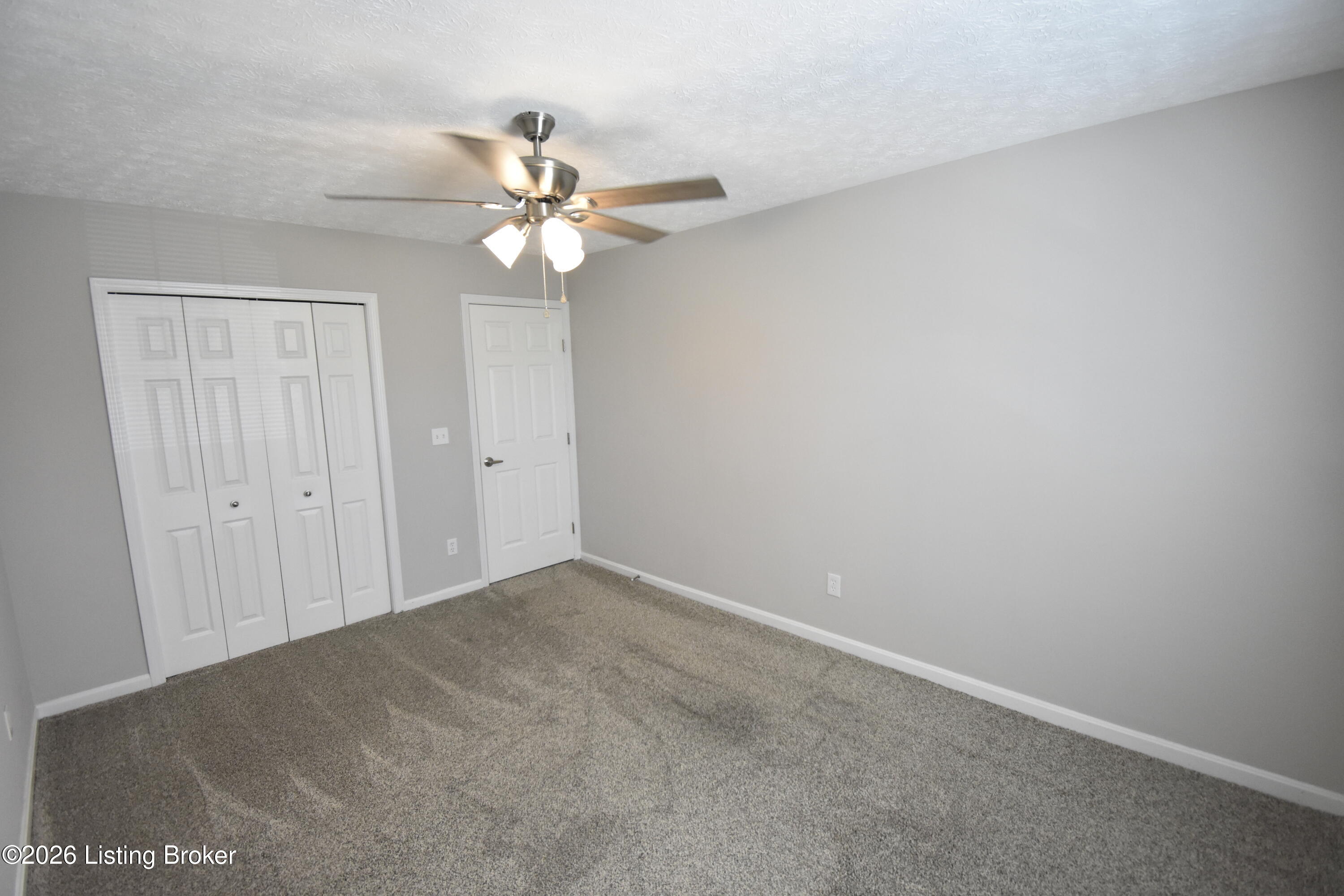 4006 Mimosa View Dr