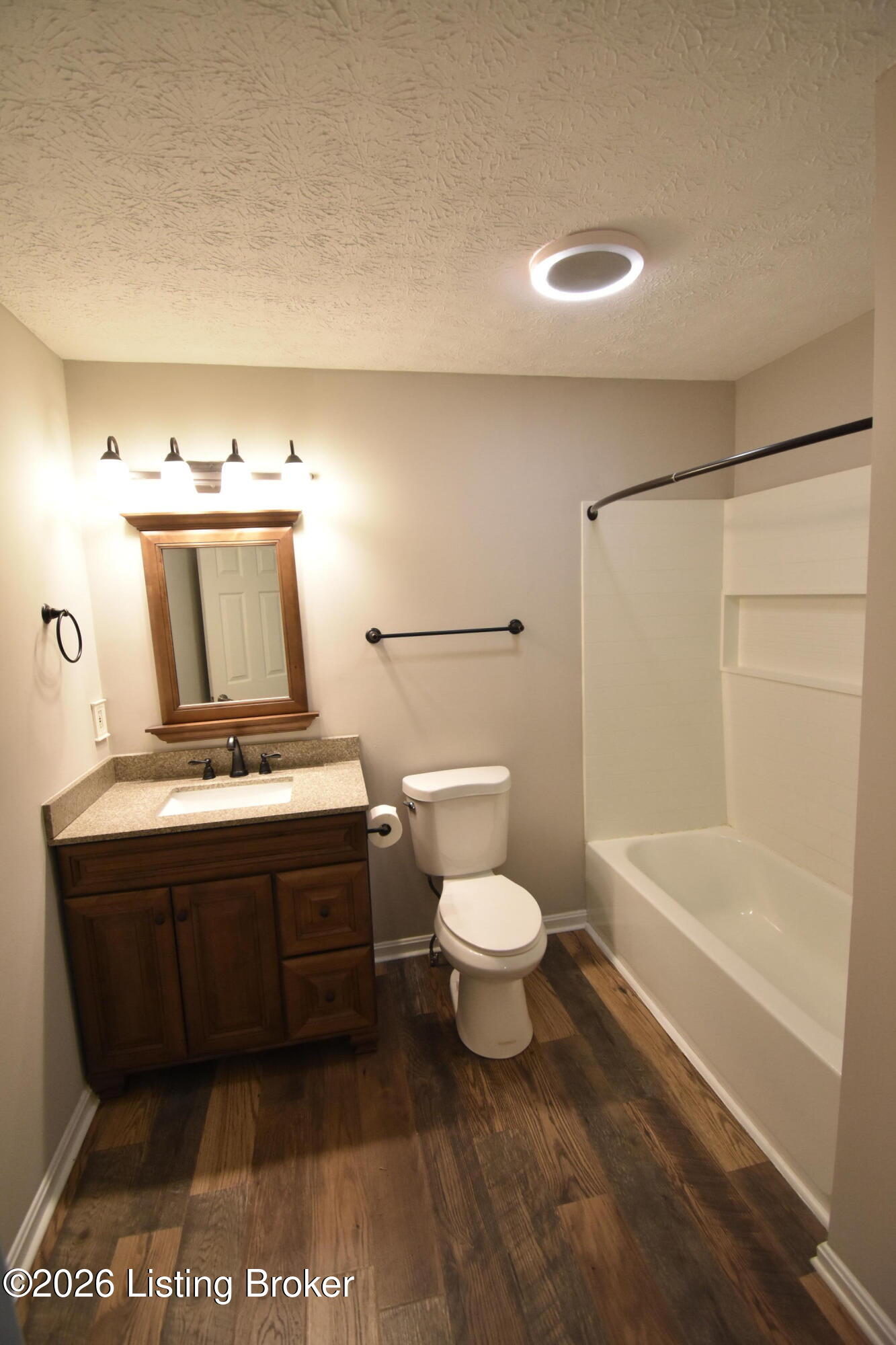 4006 Mimosa View Dr