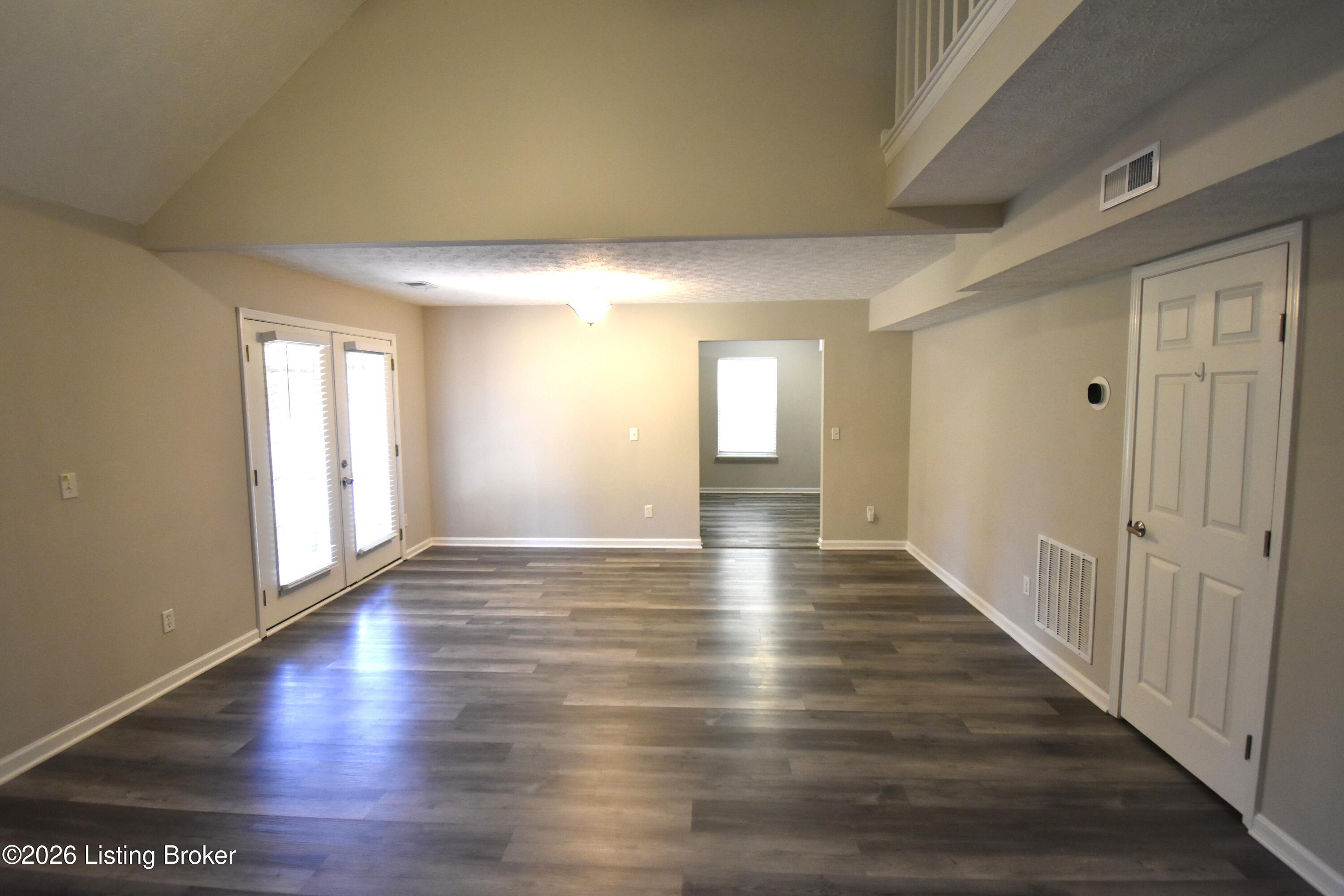 4006 Mimosa View Dr