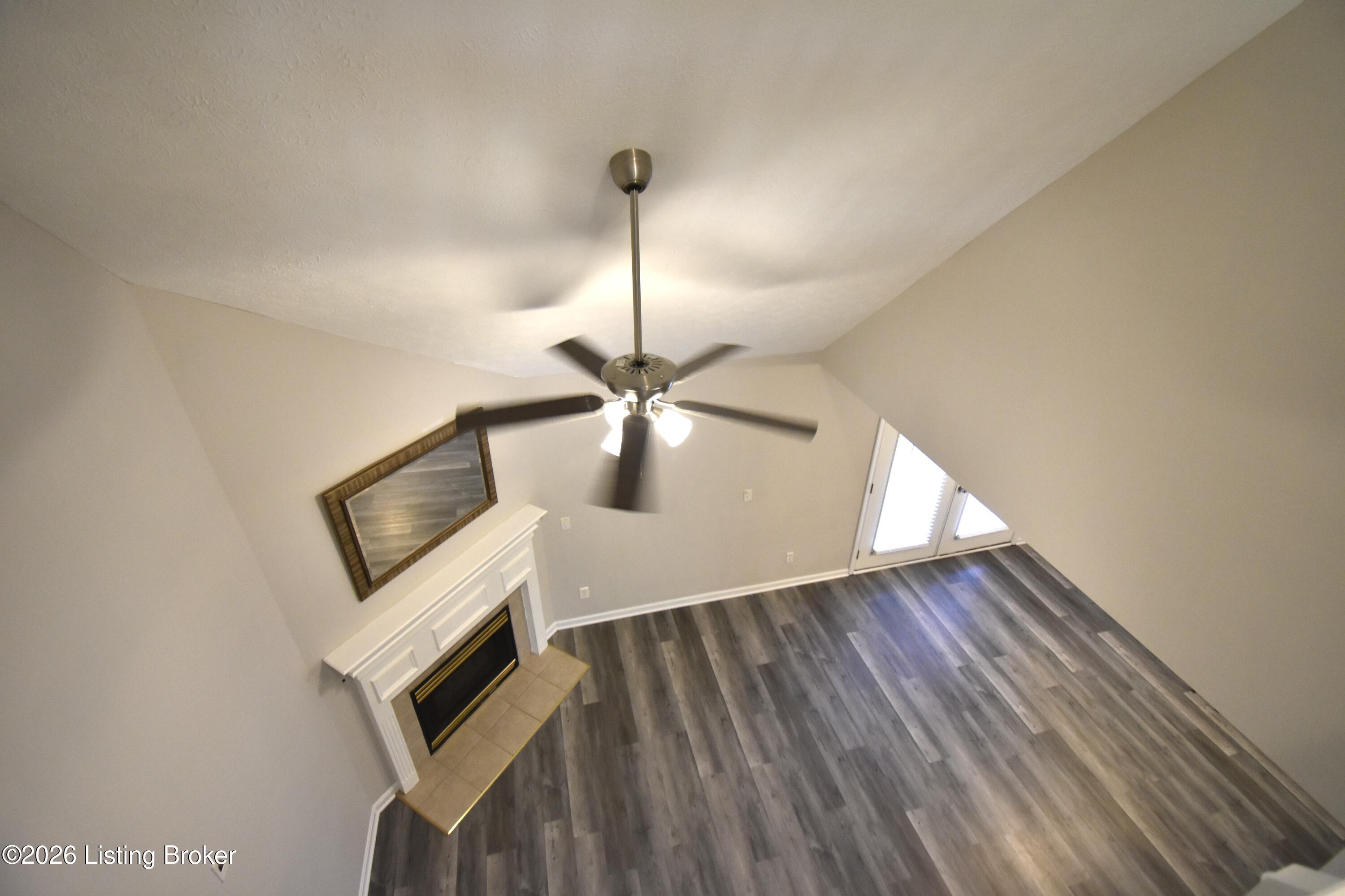 4006 Mimosa View Dr