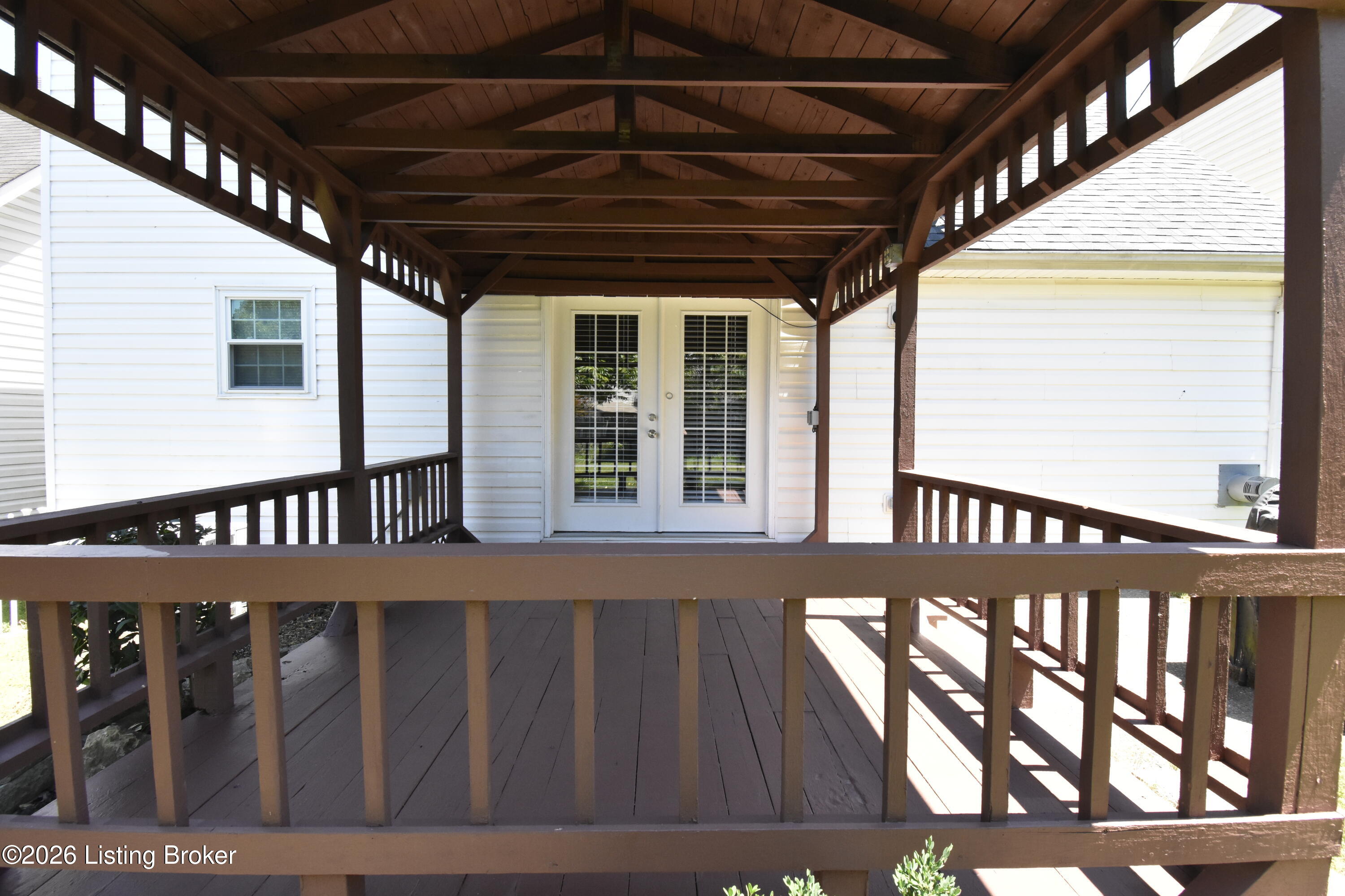 4006 Mimosa View Dr