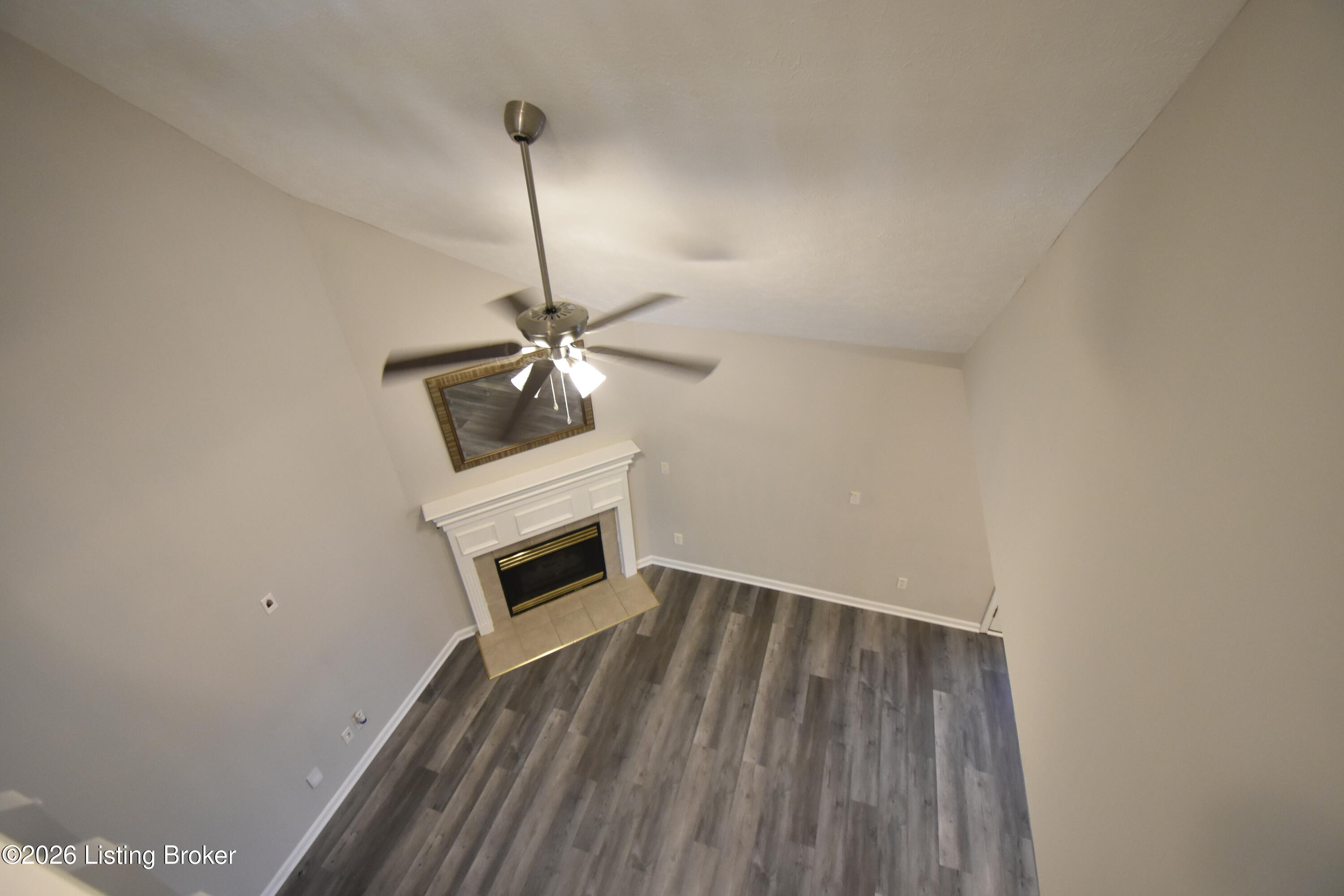 4006 Mimosa View Dr