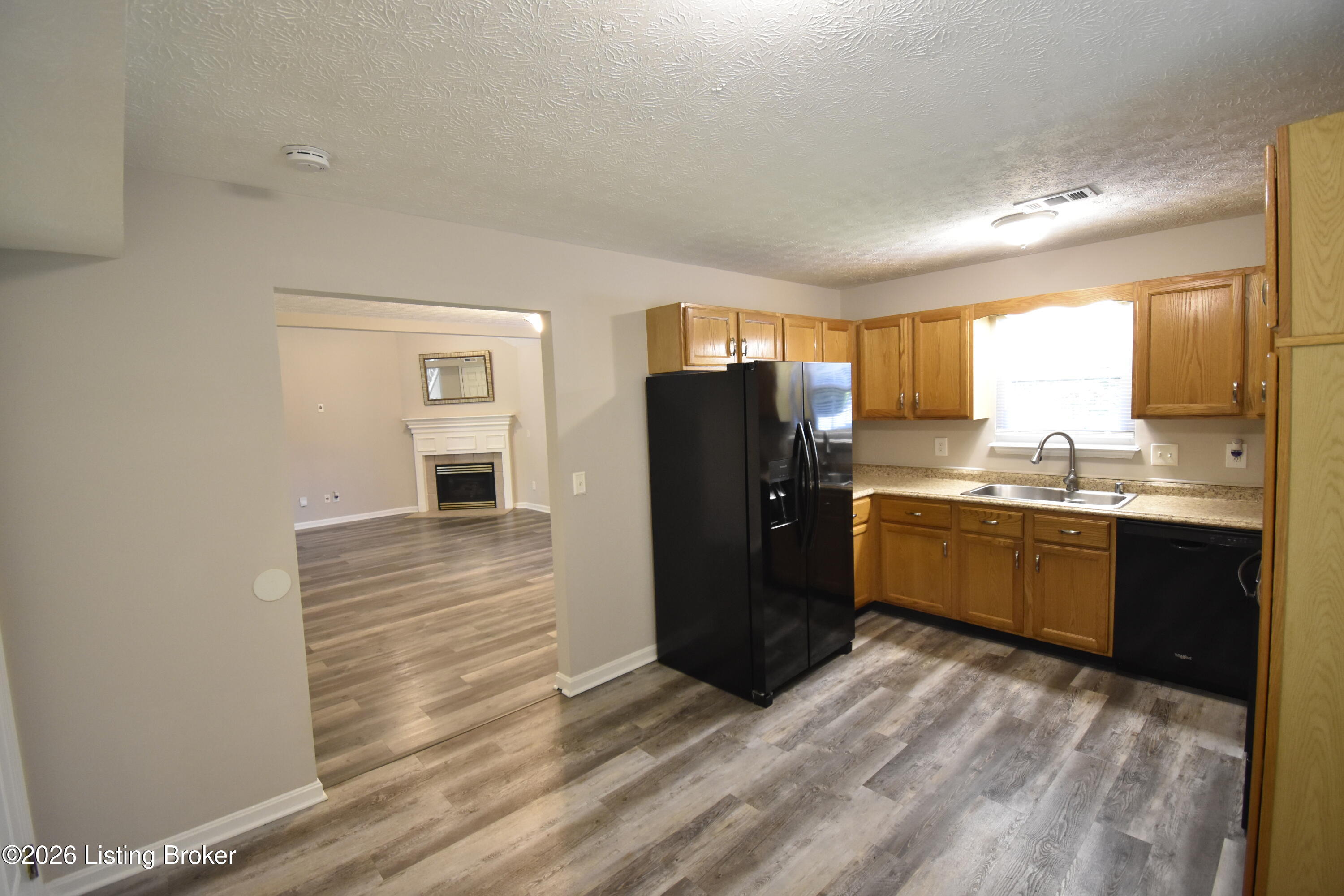 4006 Mimosa View Dr