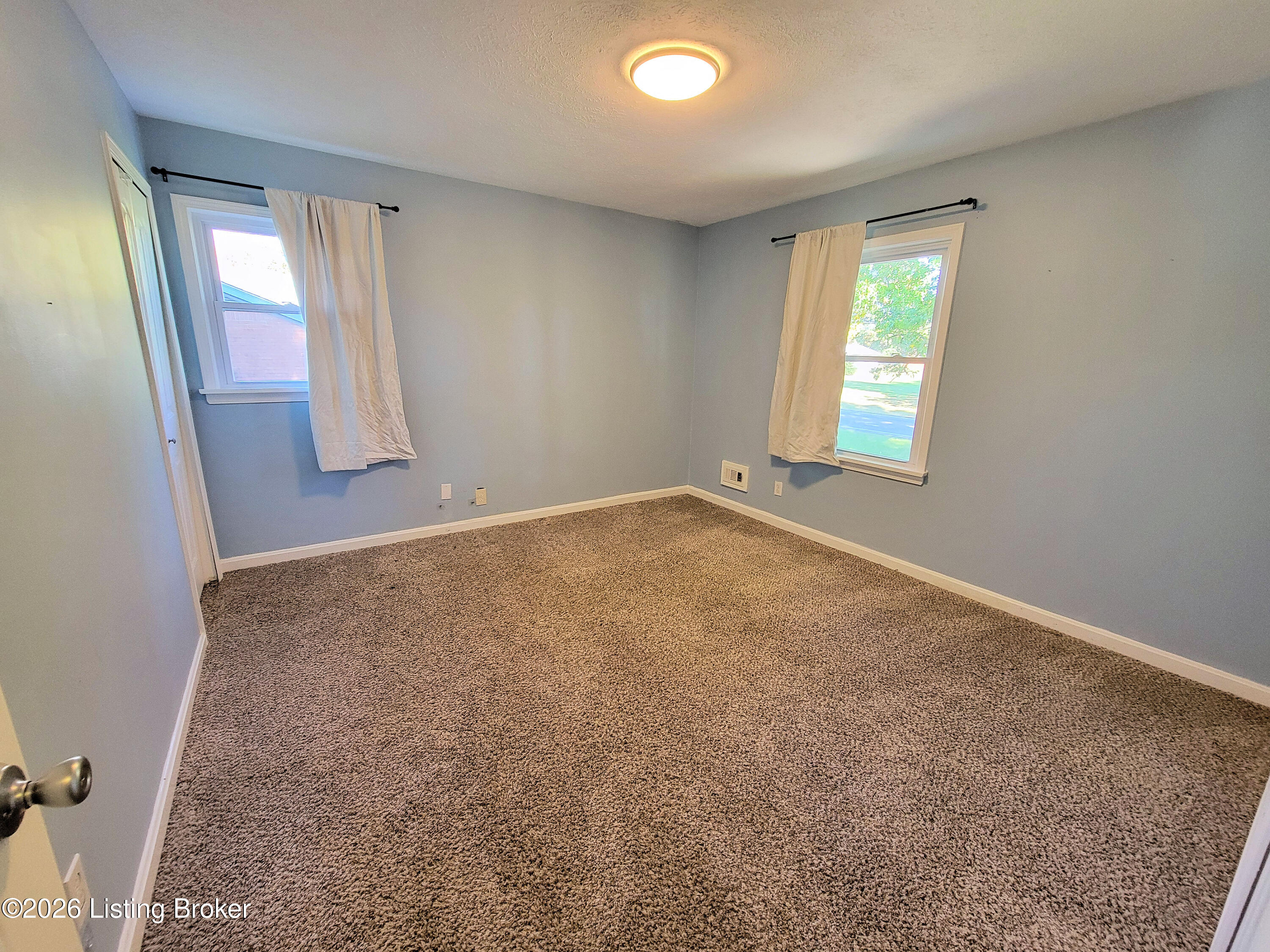 7008 S Watterson Trail