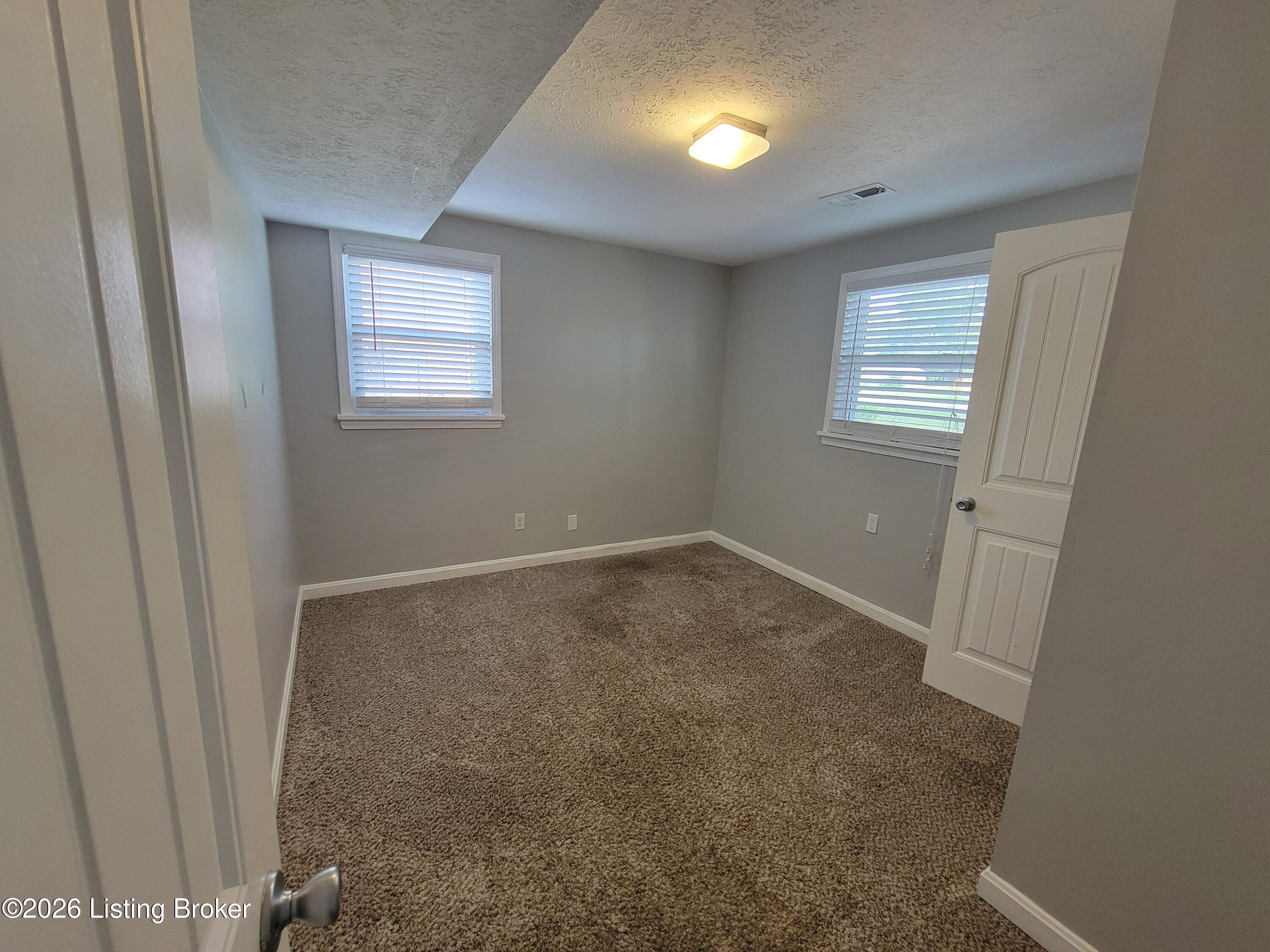 7008 S Watterson Trail