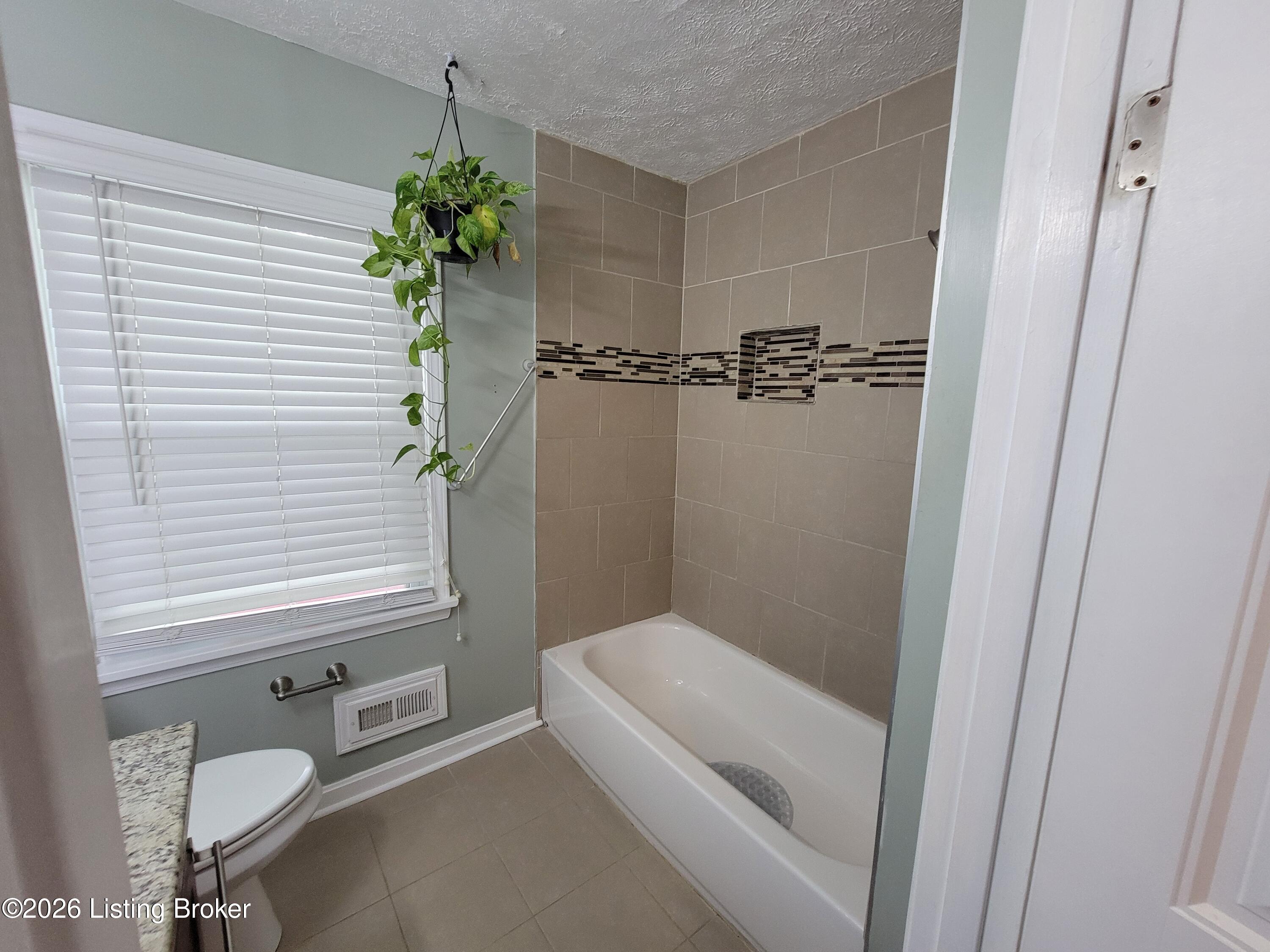 7008 S Watterson Trail