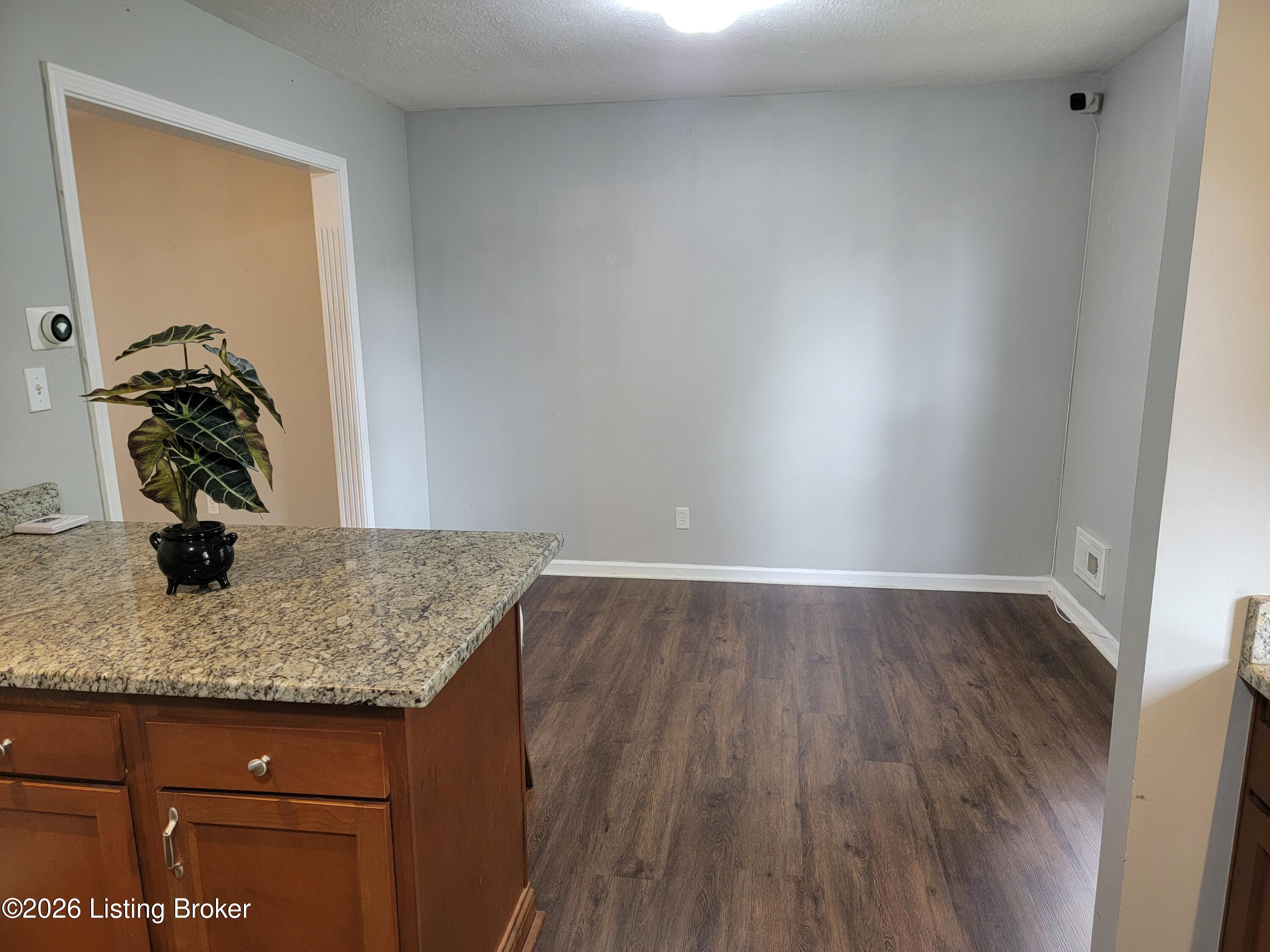 7008 S Watterson Trail