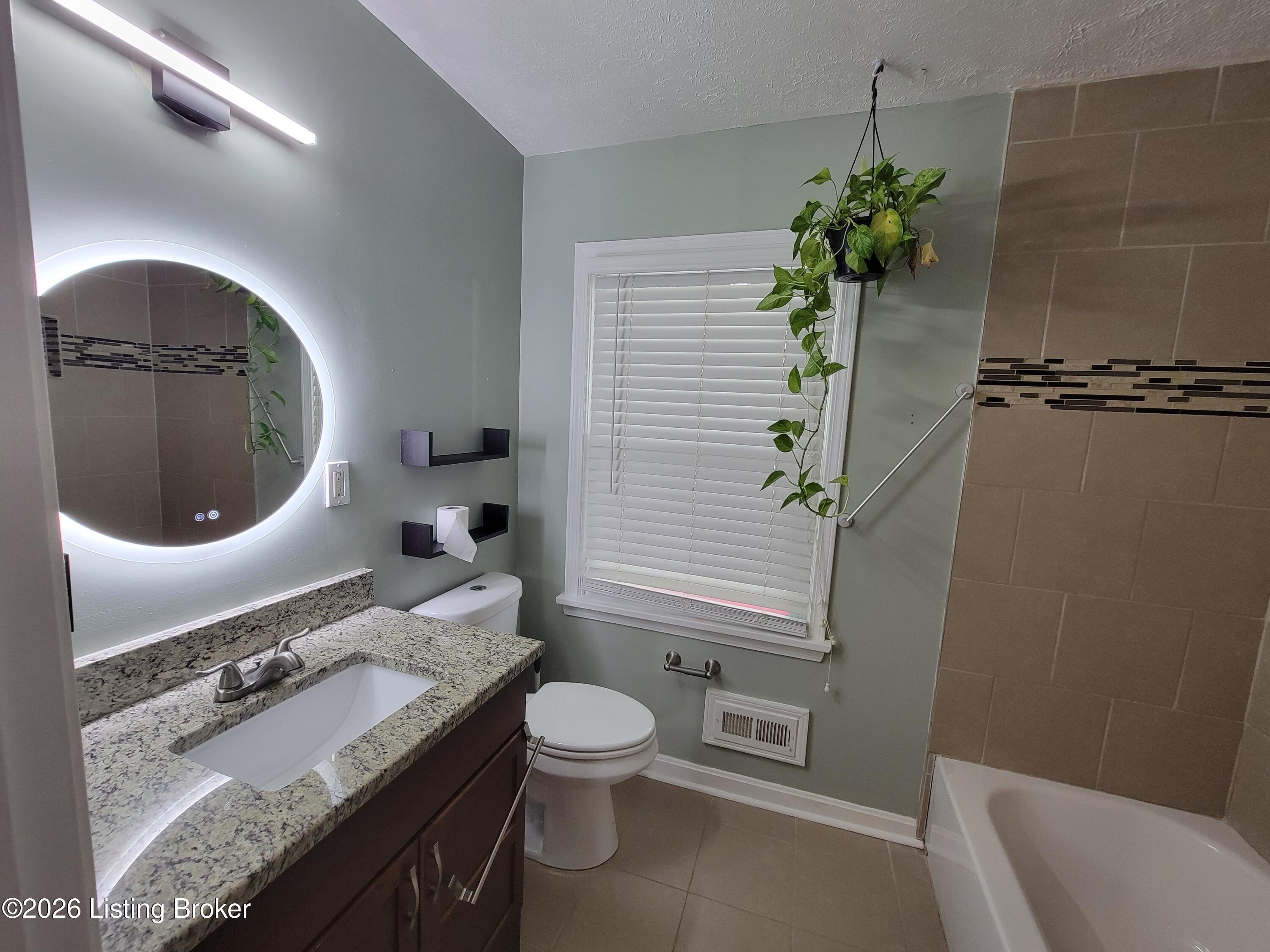 7008 S Watterson Trail