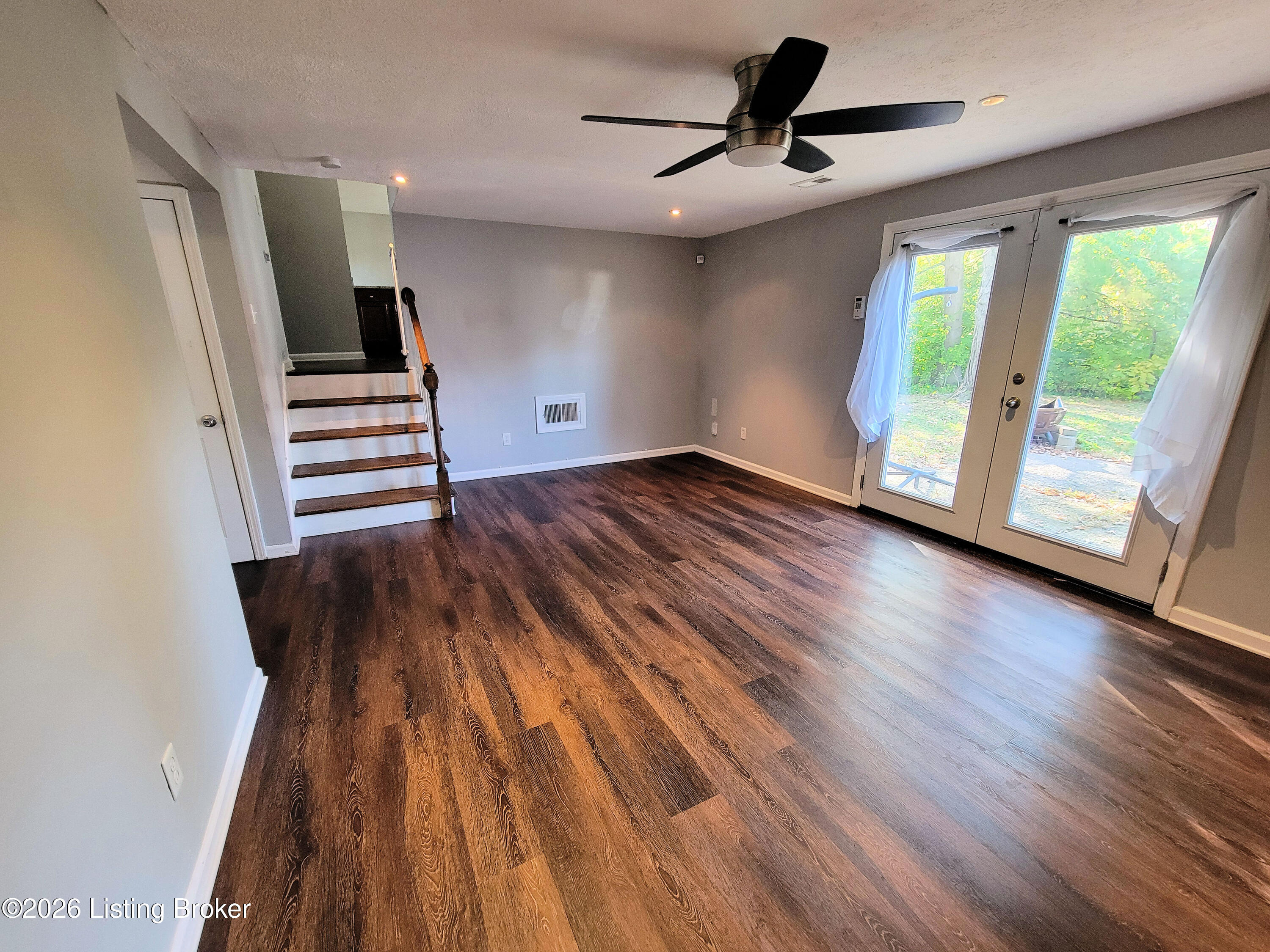 7008 S Watterson Trail