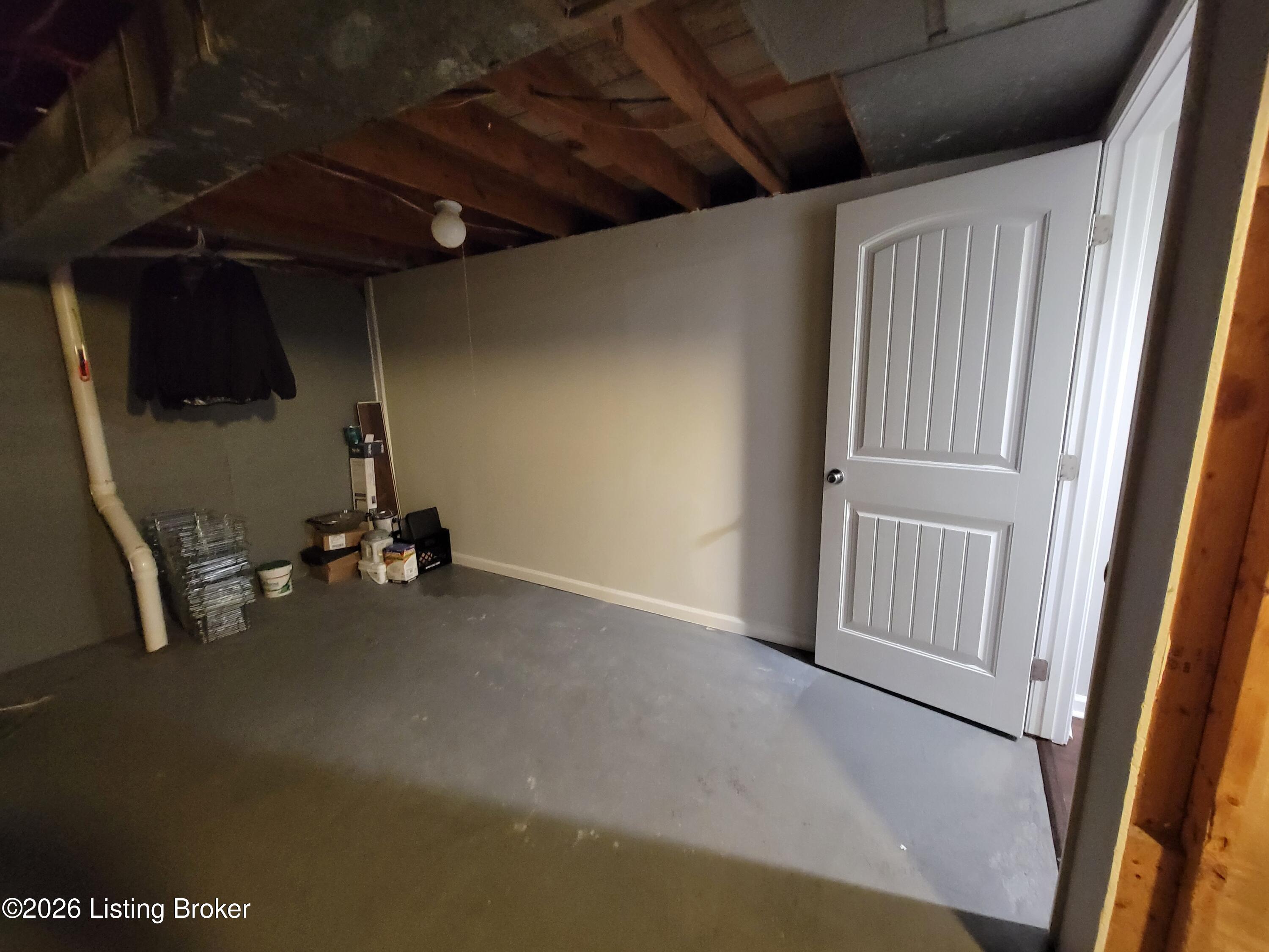 7008 S Watterson Trail