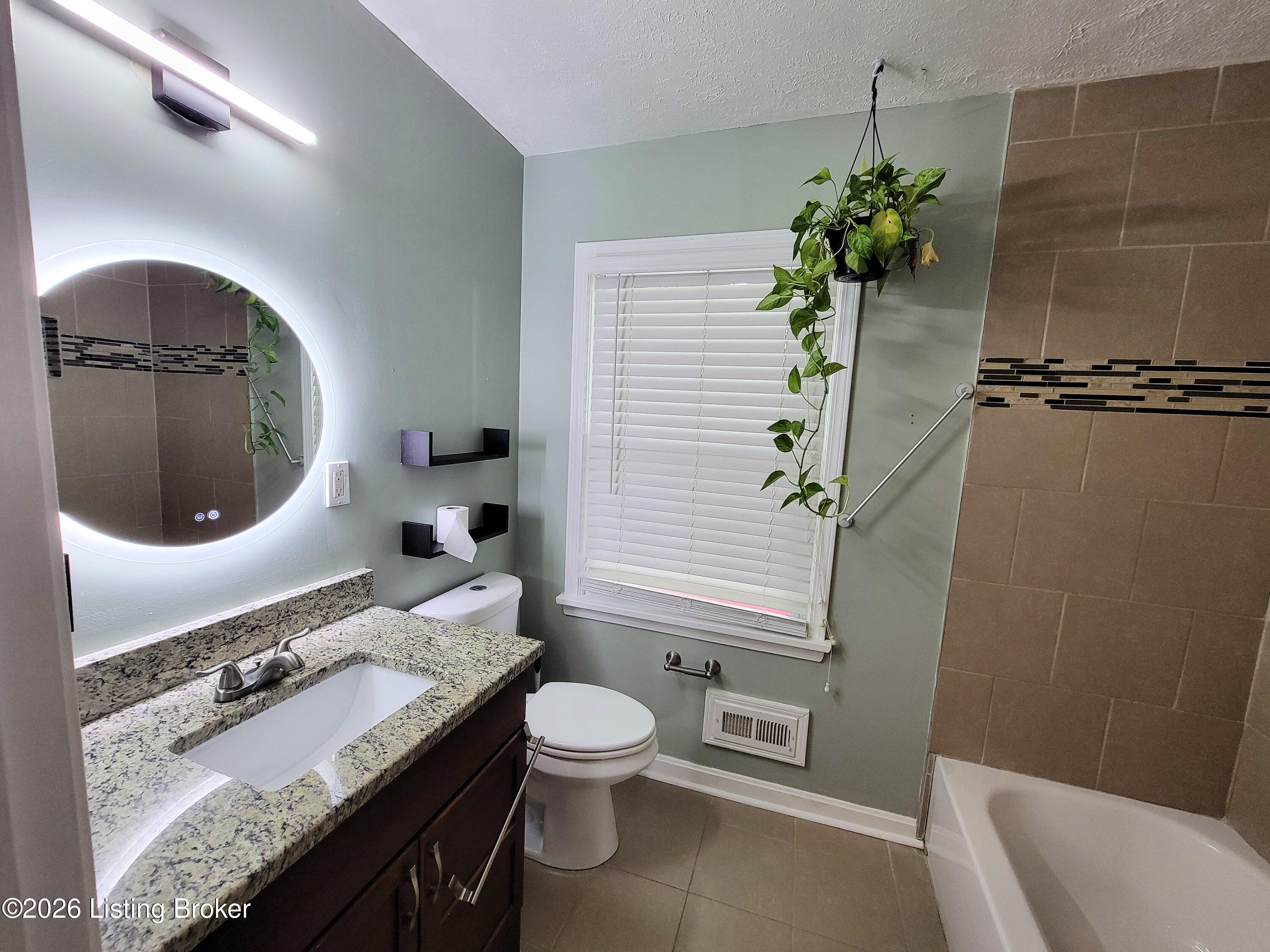 7008 S Watterson Trail