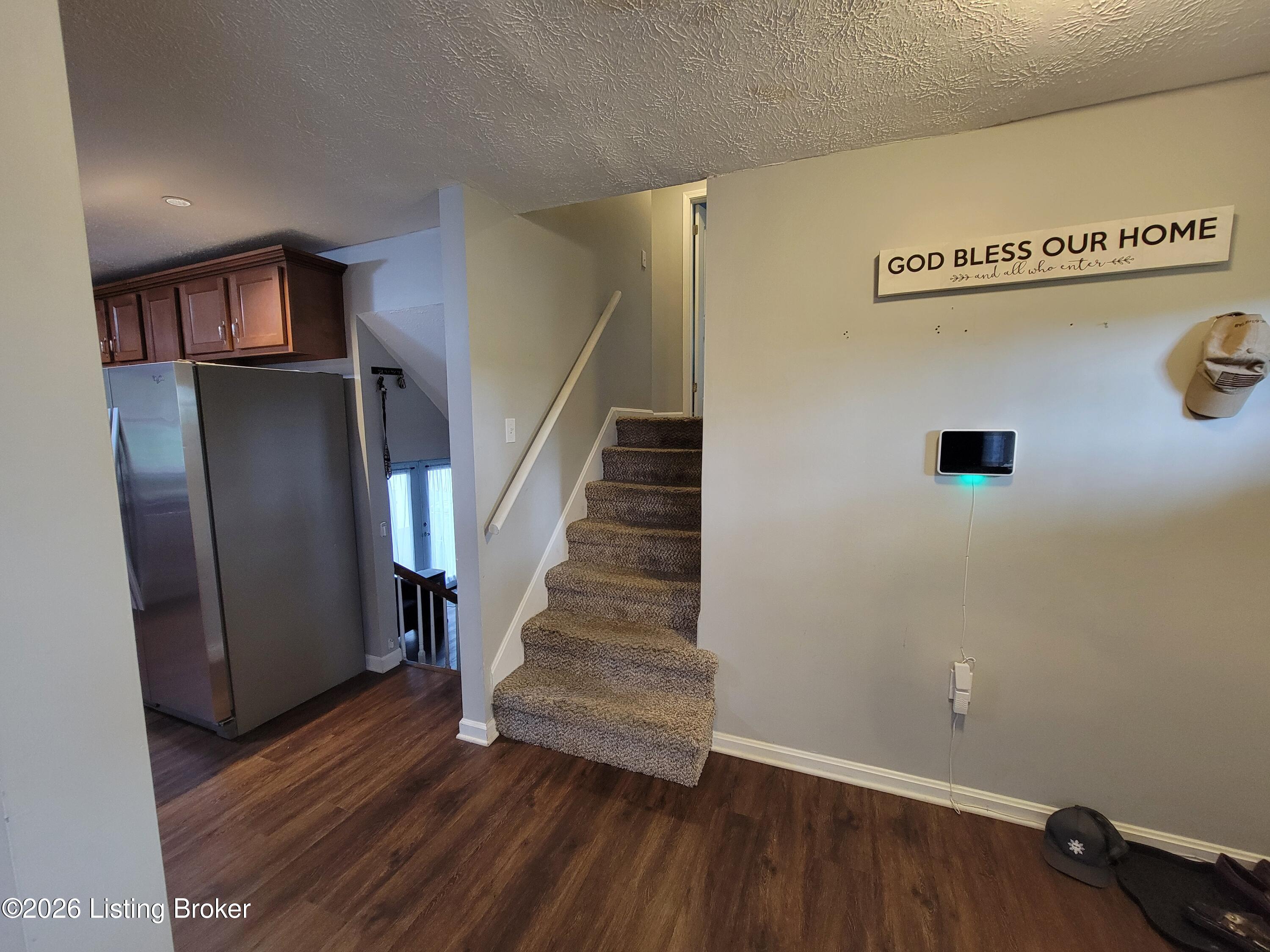 7008 S Watterson Trail